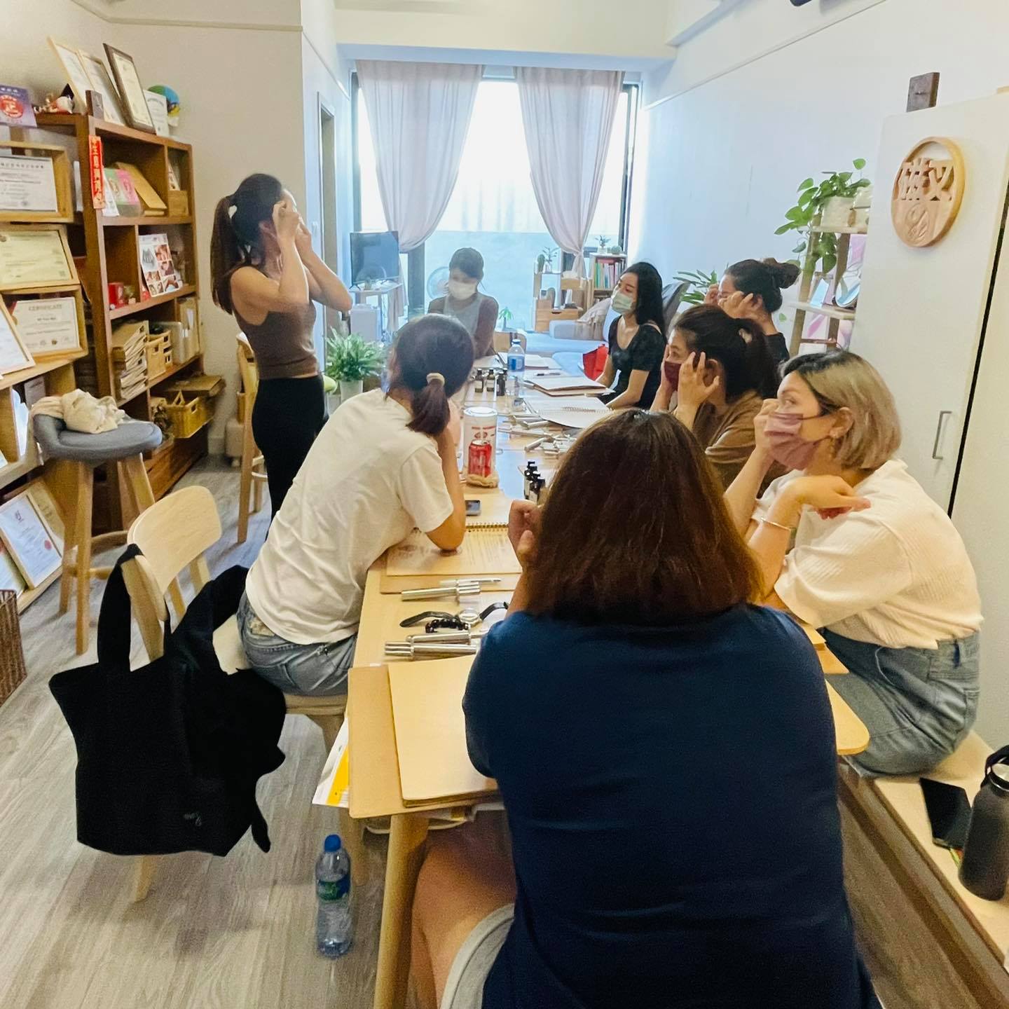 磁叉按摩及穴位基礎證書課程》🏅... - 磁叉經絡排酸棒 Magnetic Massager | Facebook