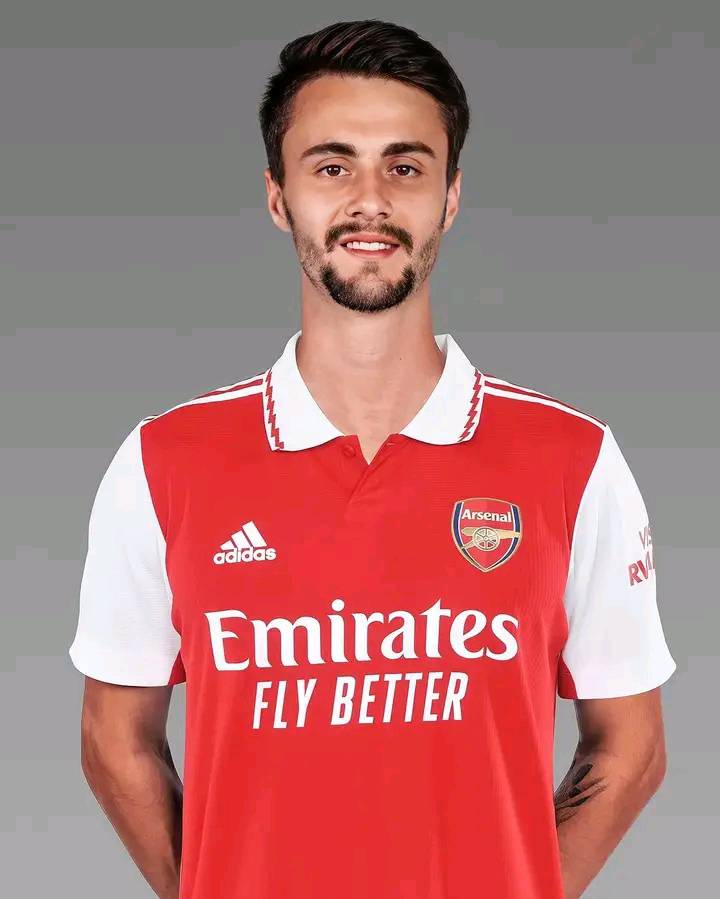 According to multiple reports Fabio Vieira will wear number 21 at