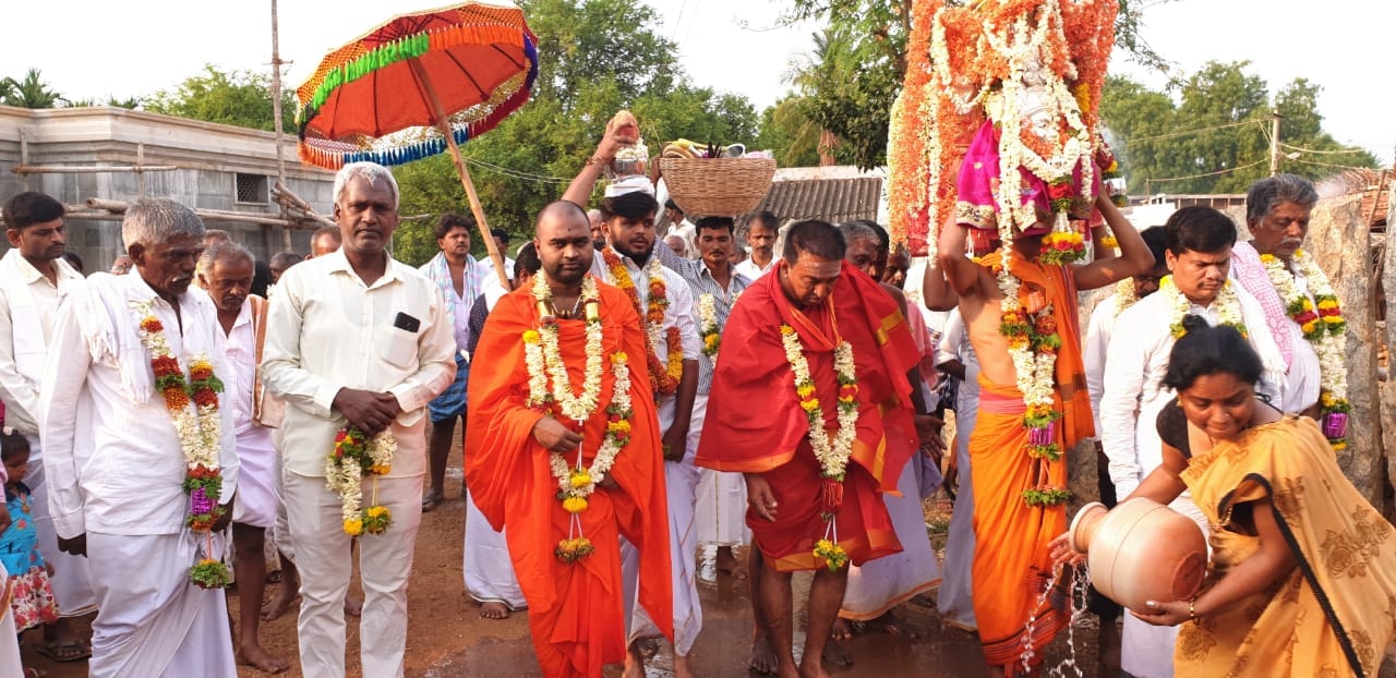 The great Indian Dravidian Kunchitiga first Ancient Doctor Maddamma ...