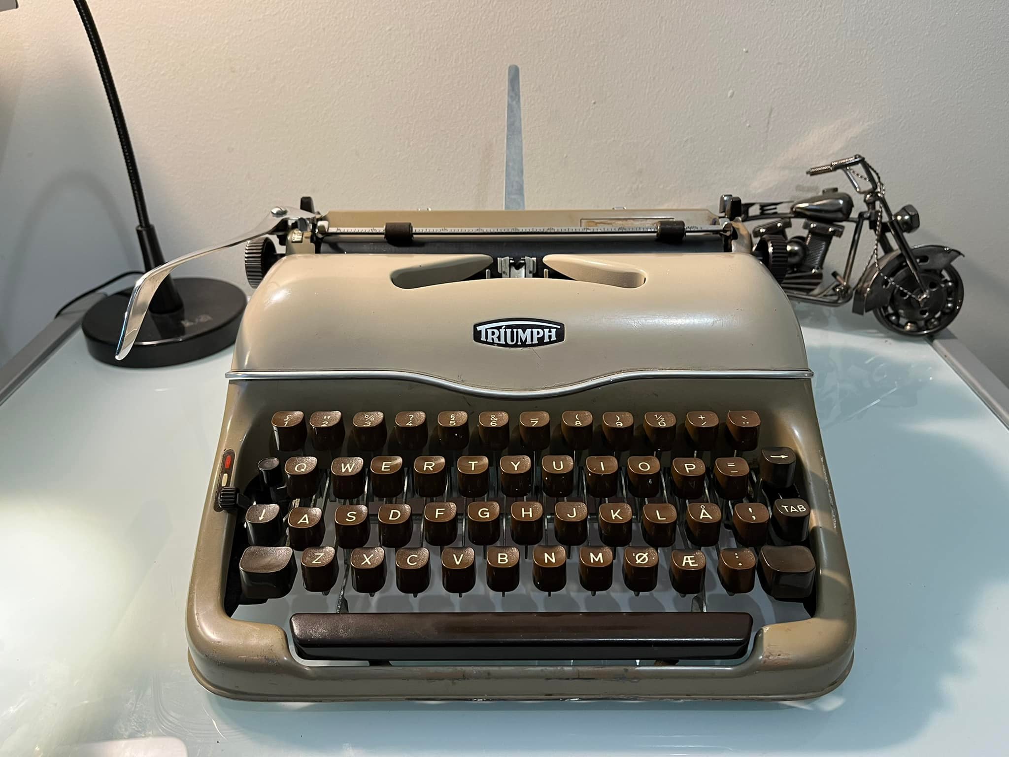 What are thoughts on a Triumph Gabriele-E typewriter?
