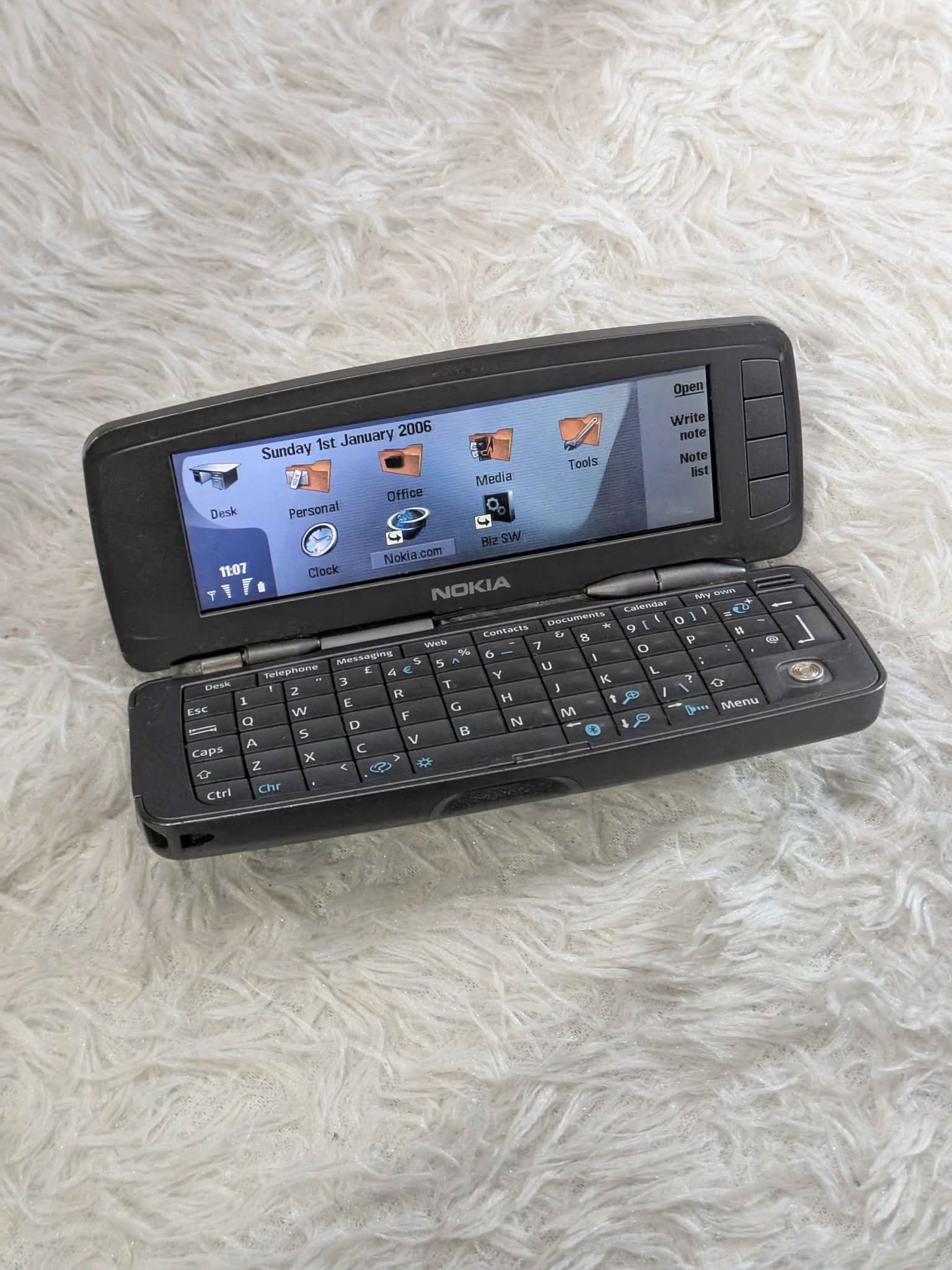 Motorola 8400 Telefono Flip Vintage - Comunicatore Personale Digitale - Colore Nero, 240 KB - In Condizioni Come Da Foto