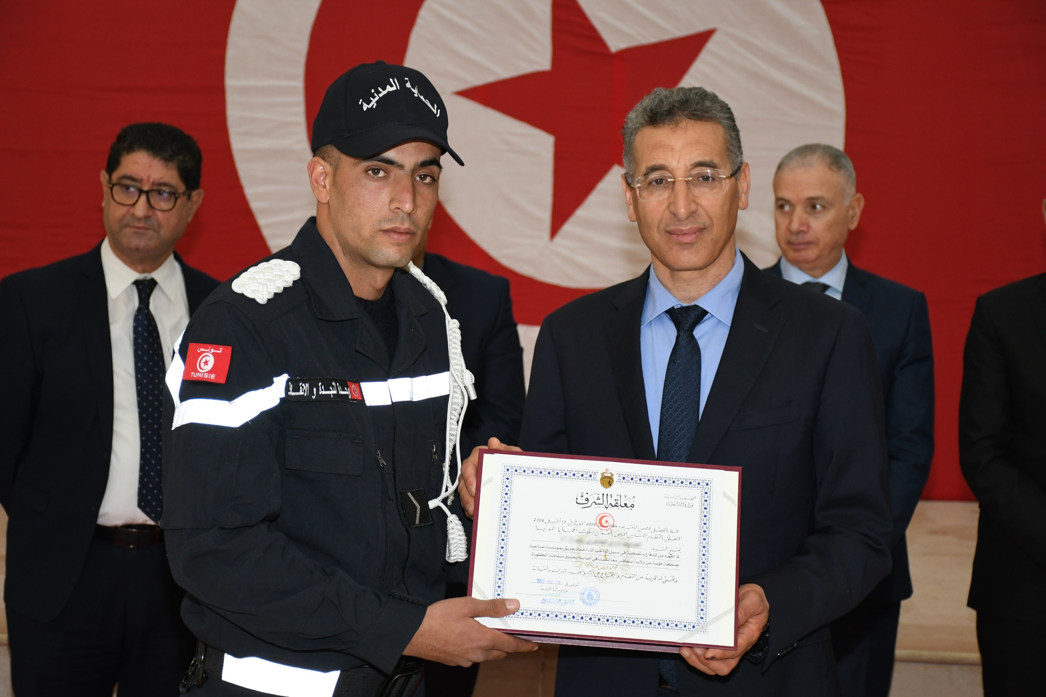تكريم ثُلة من أعوان... - Ministère de l'Intérieur - Tunisie | Facebook
