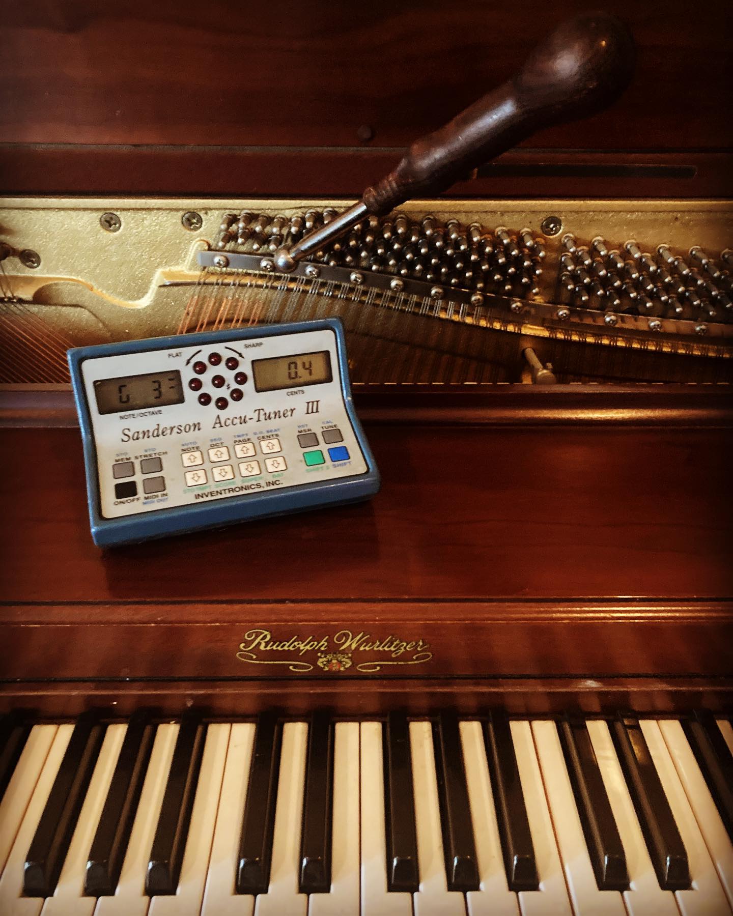 Wurlitzer spinet #wurlitzer #pianotuner - A 440 Piano Service | Facebook
