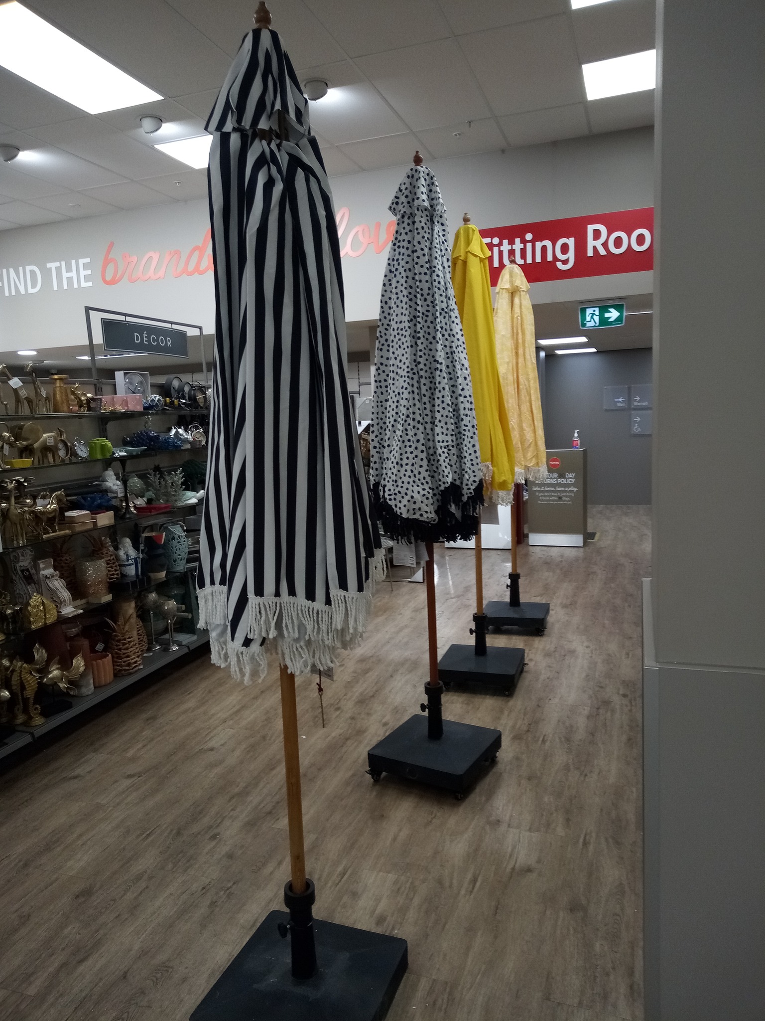 VISUAL MERCHANDISING In my 7 years of... - Style into Action