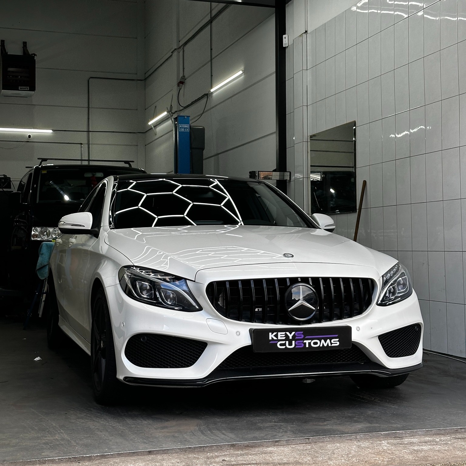 Keys Customs - Hier zijn we weer, dit keer met een...