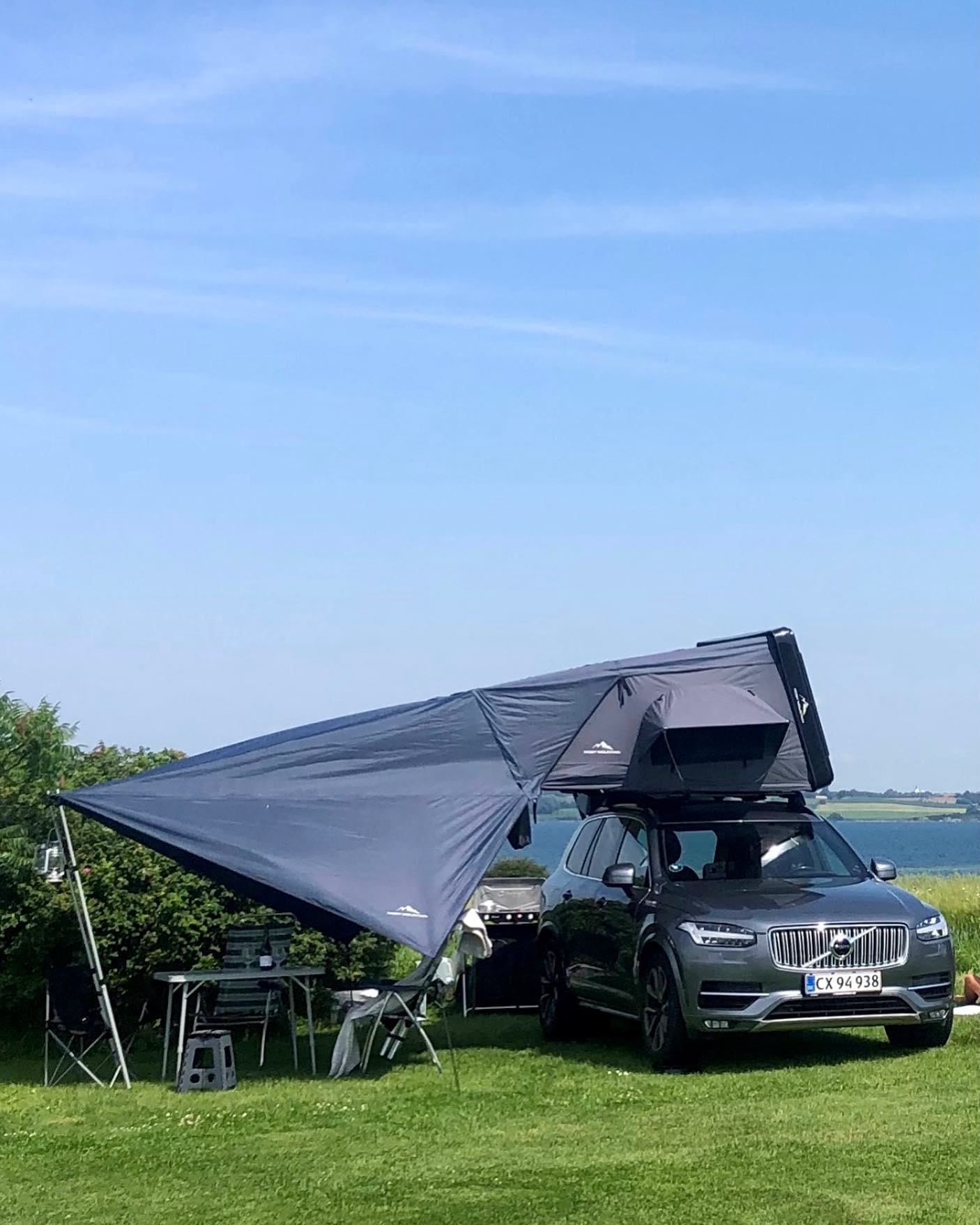 dacia dokker markise als Mini-Camper — shogazi ® Lens:ChromaPop Everyday Violet Mirror / ChromaPop Storm Amber Category:MTB Cross_Shimano Alivio Camping Sassabanek | ACSI