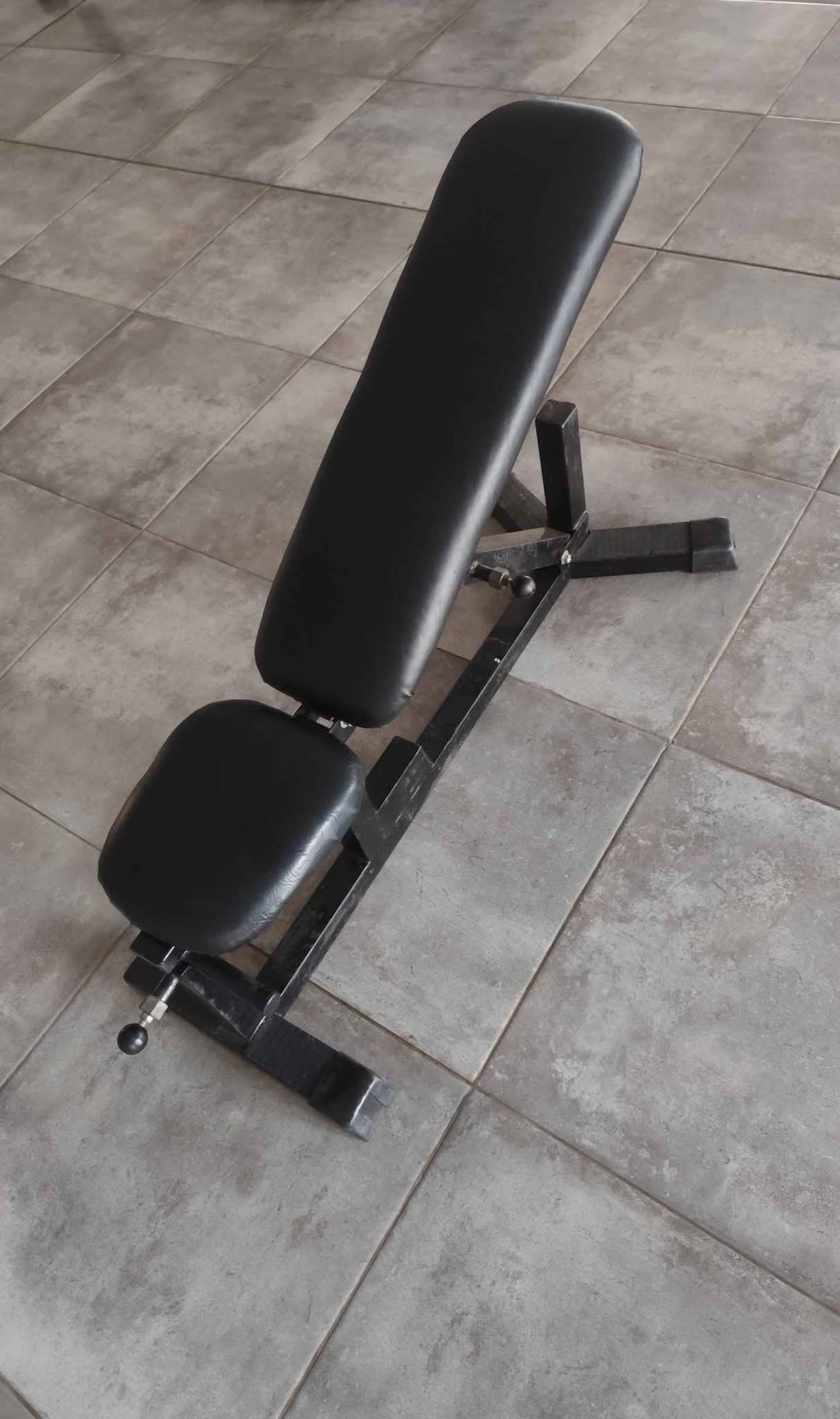 ‼️VENDO BANCOS MULTIANGULAR‼️ TAPIZADOS NUEVOS - Exercise Benches ...