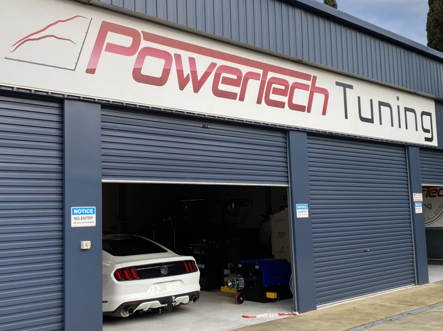 Blown Mustang with a towbar……hmmmm... - Power Tech Tuning
