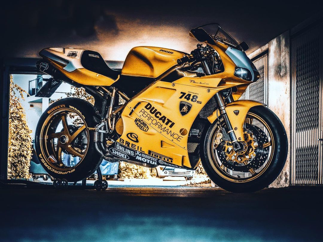 diodatodauria Ducati 746 #amalficoastitaly #vietri #pickofday