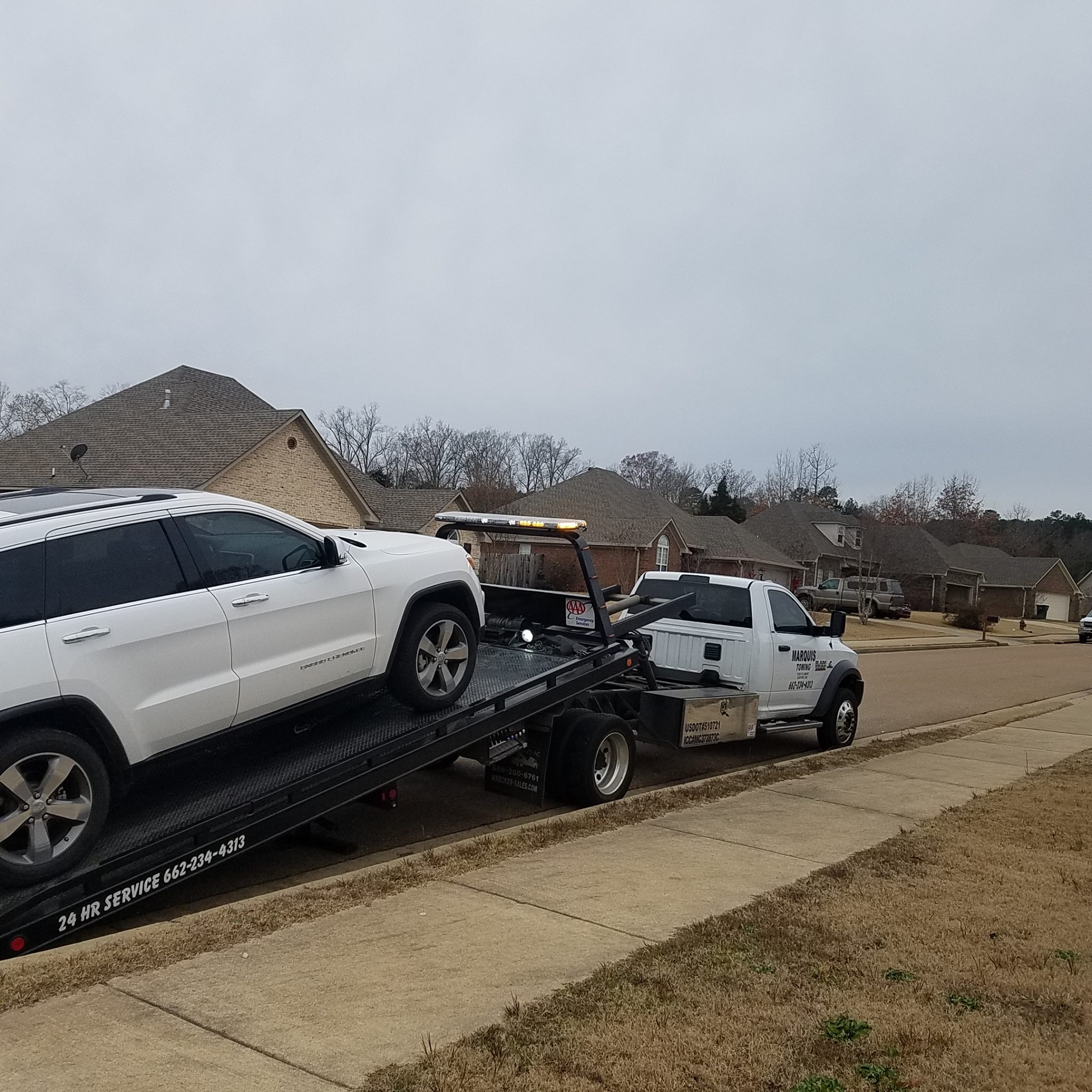 Marquis Towing & Uhaul | Oxford MS