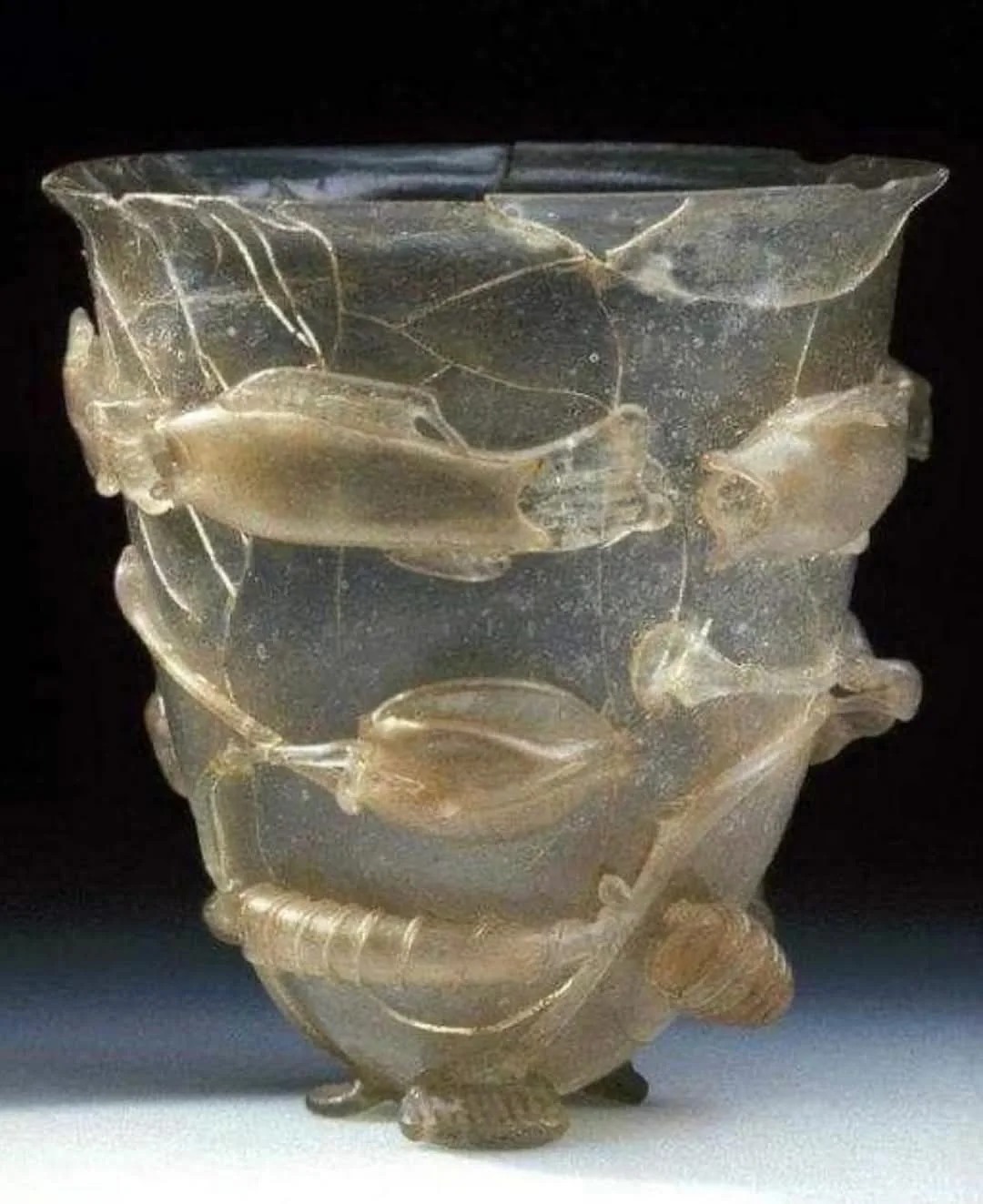 The 2,000-year-old Roman glass that still looks like it was made