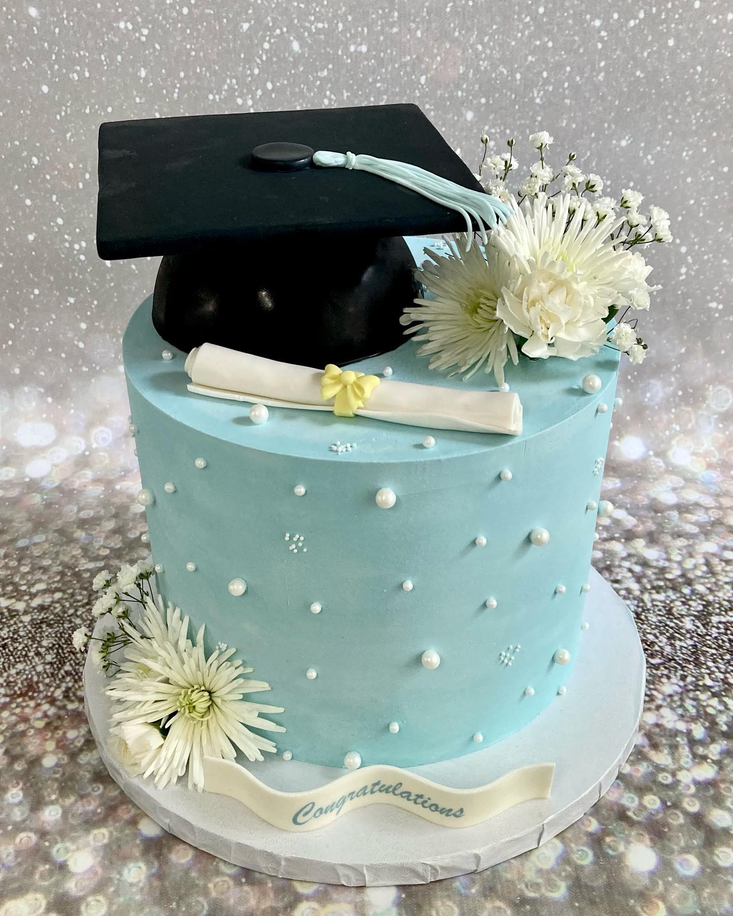 Congrats grad! 🎓 What a lovely... - Sweet P's Custom Cakes