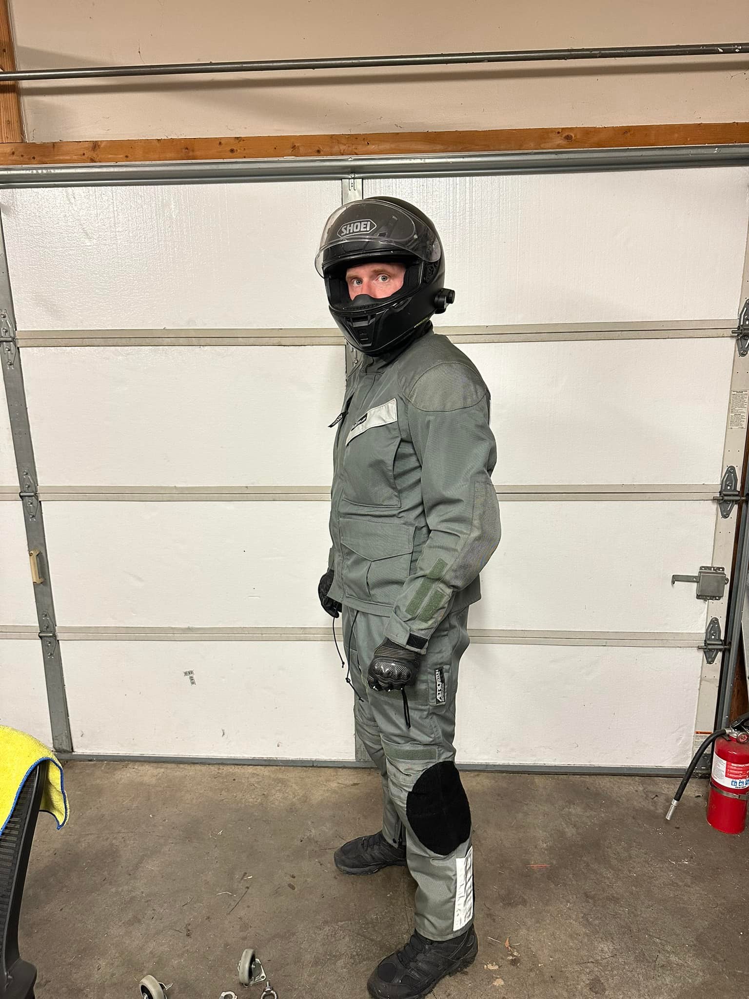 Scoring a vintage Aerostitch Roadcrafter 2-piece suit on marketplace