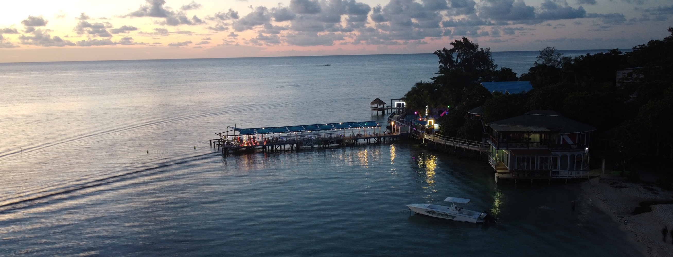 Fosters West Bay Resort | Roatán