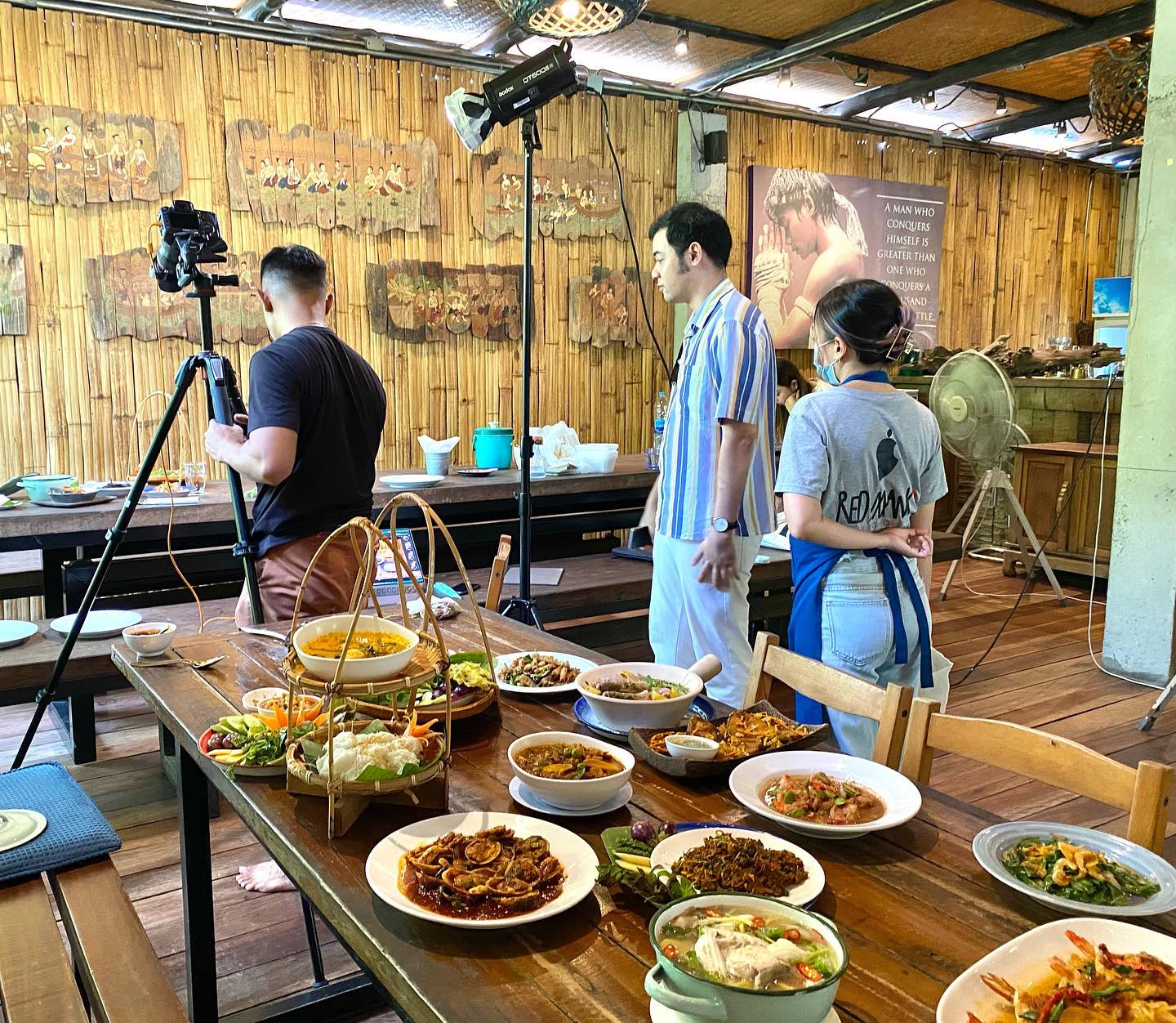 ร้านอาหารพื้นเมืองภูเก็ต-กินดี Kin Dee restaurant - Air Asia x Kin Dee ...