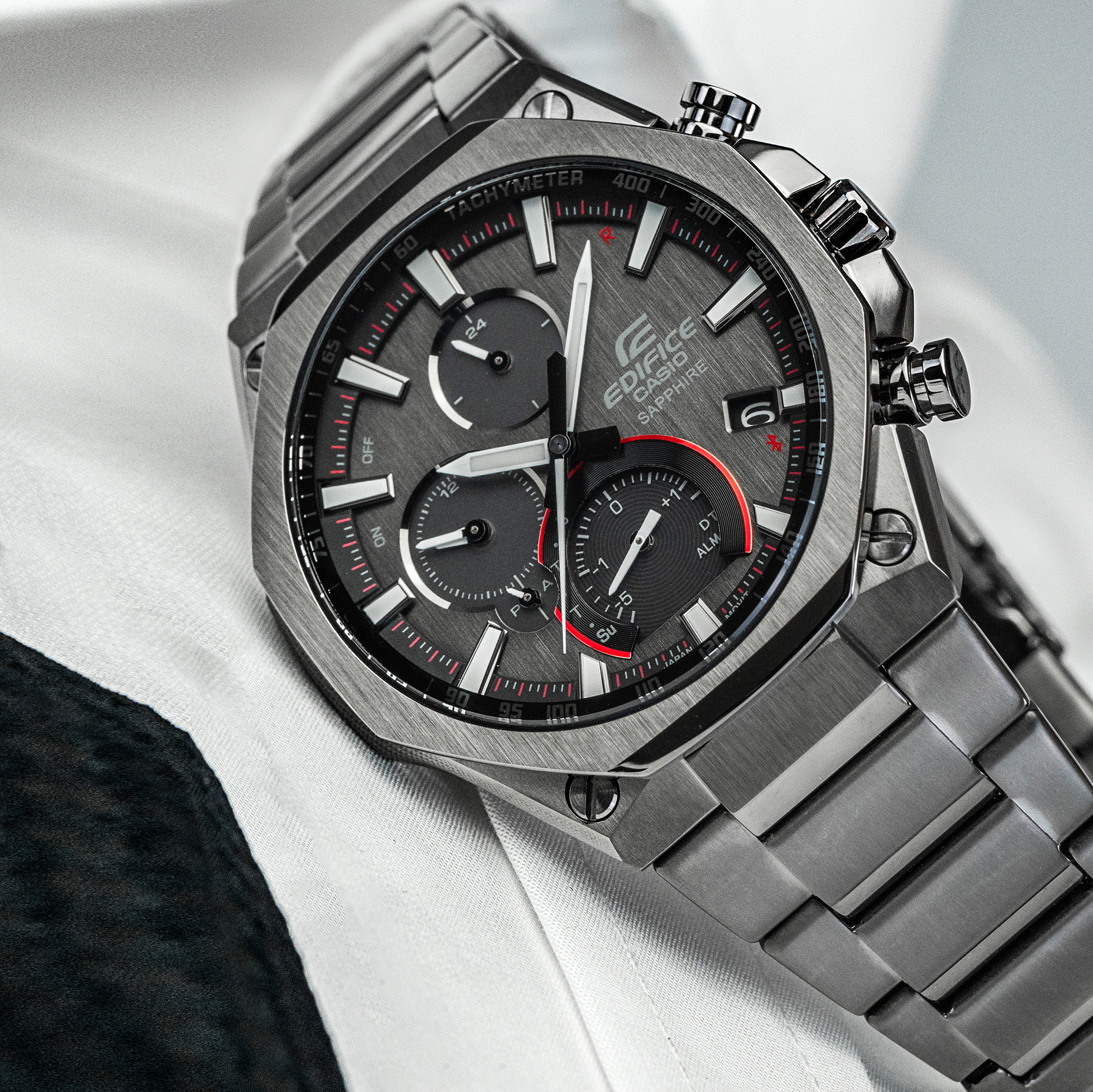 Ladies and gentlemen, we are proud to introduce the new EDIFICE