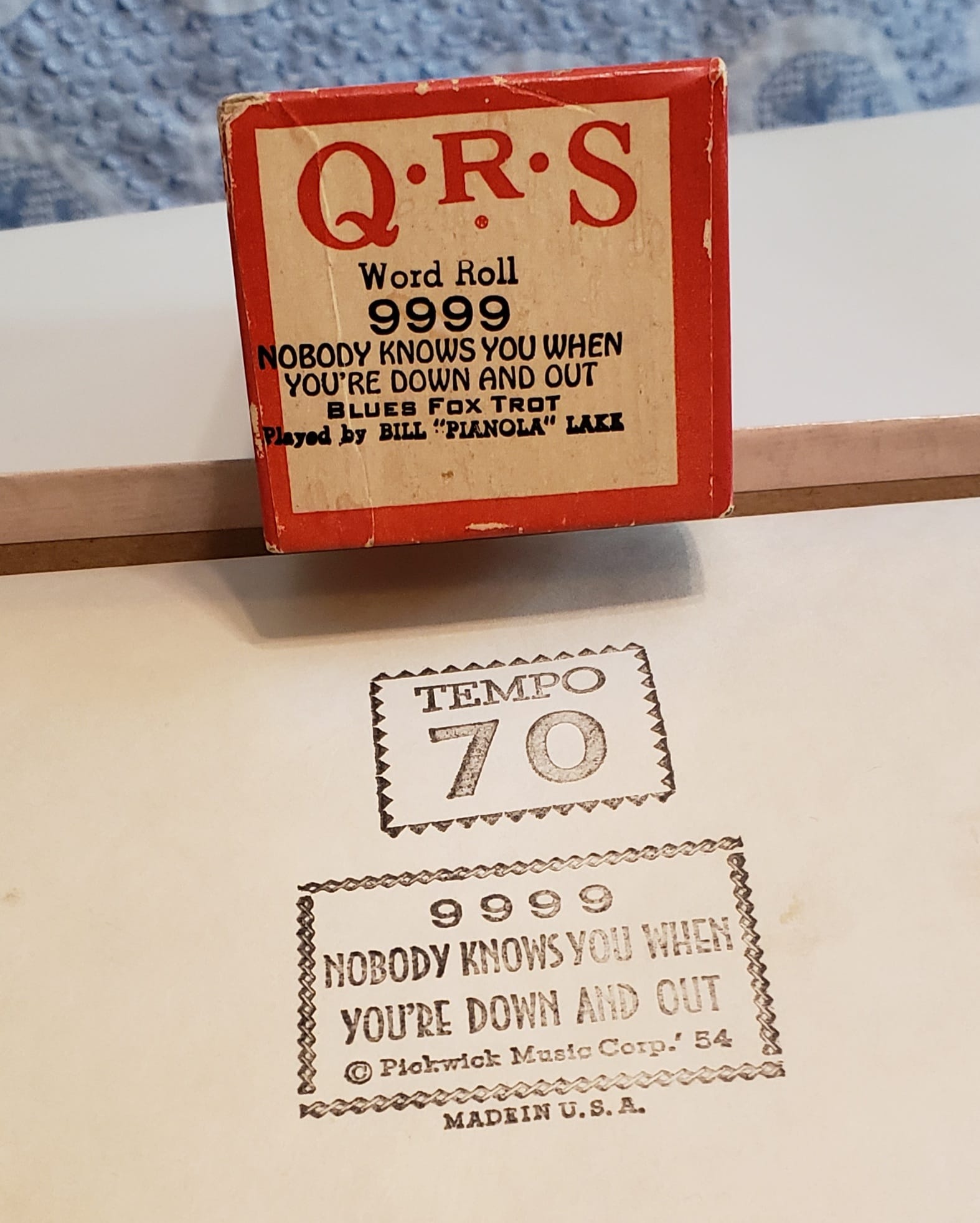 What is this player piano roll with unique label font?