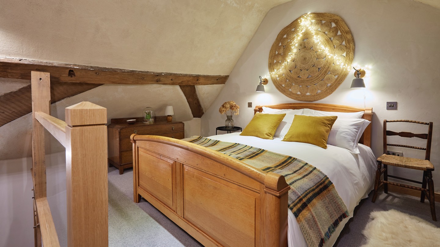 KinLudlow | Ludlow