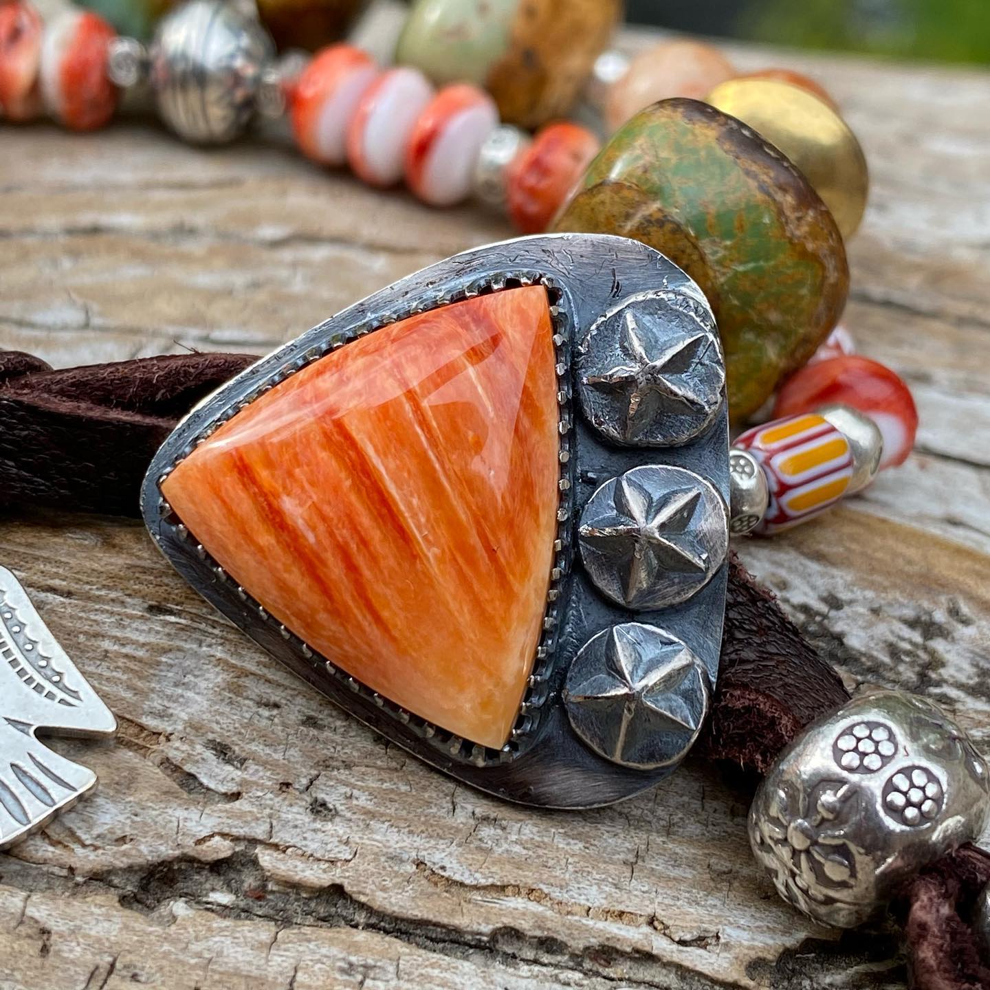 Where to find turquoise and spiny oyster earrings and necklace to