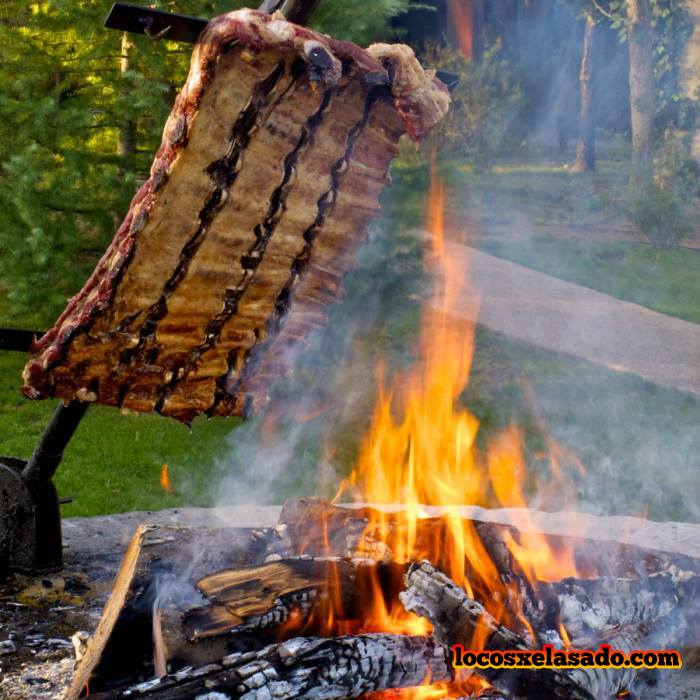 Locos X el Asado - A ver Locos, un costillar de 8 kilos al asador, en ...