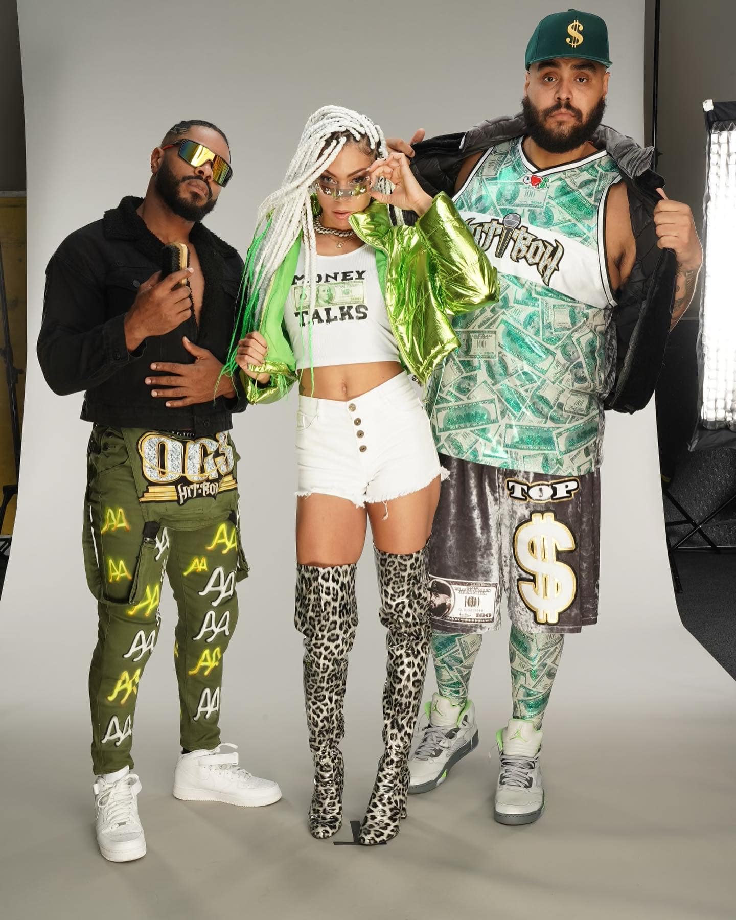 Briana Brandy - Squad LOOKS GOOD in GREEN!! #HitRow #WWE...