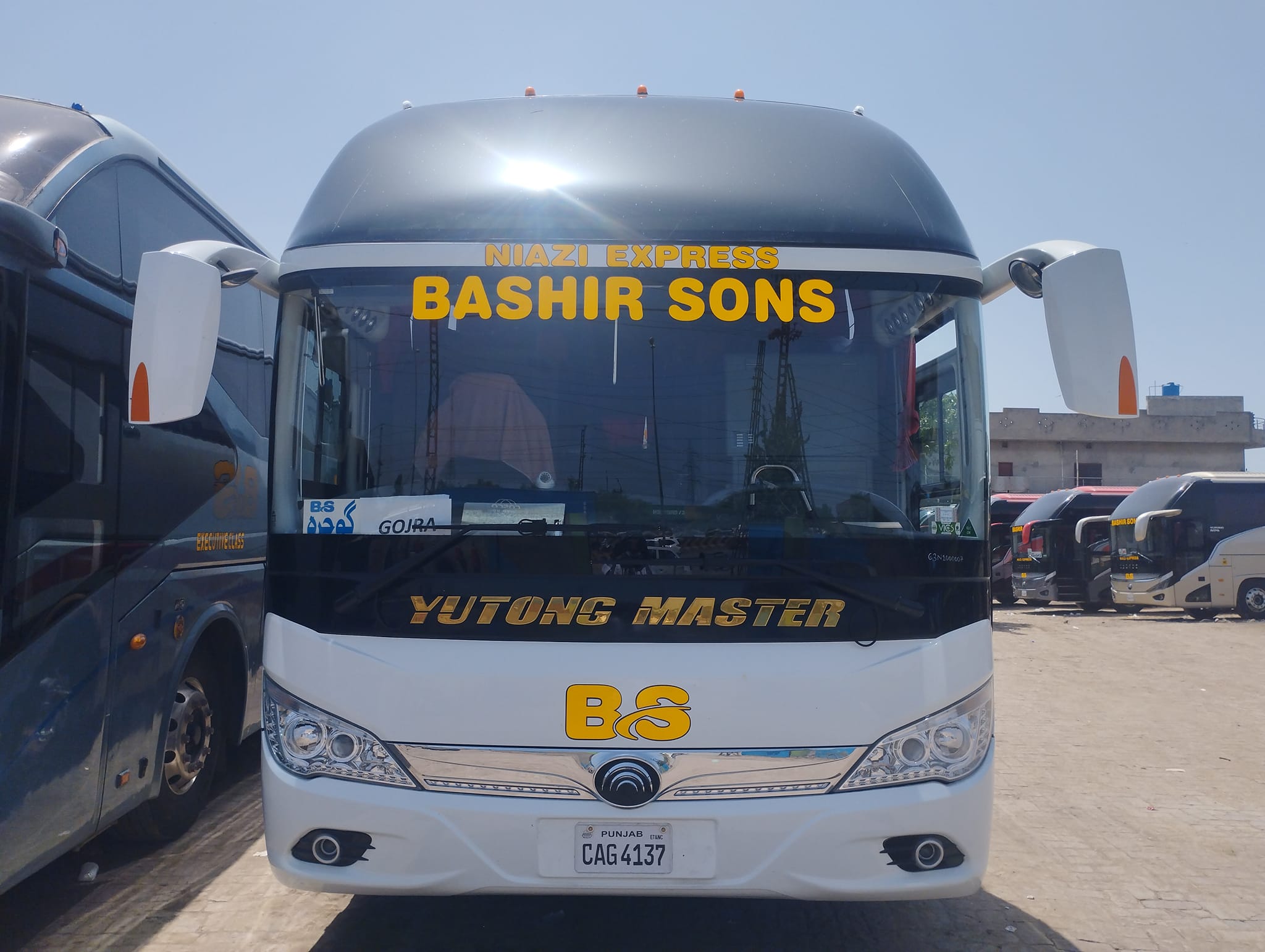 Bashir Sons New Double Glass... - All New Buses-Lahore | Facebook