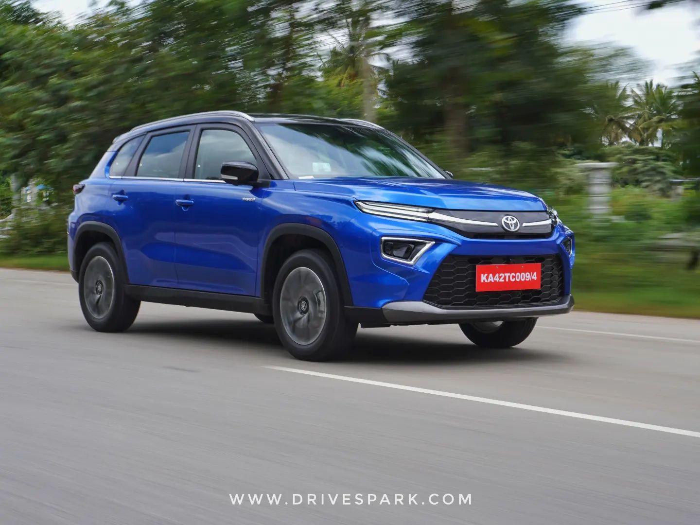 DriveSpark - Toyota Urban Cruiser HyRyder First Drive...