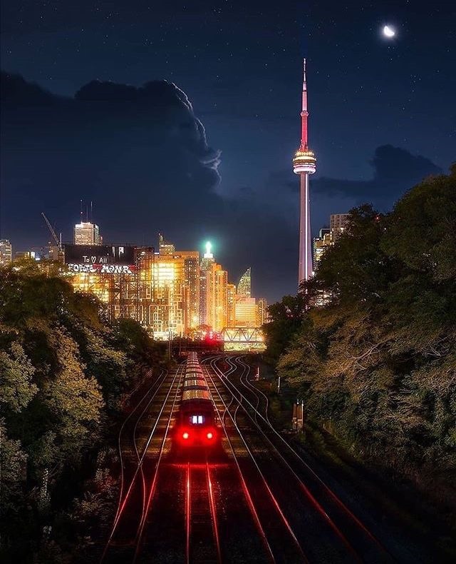 CN Tower Toronto Night Fridge Magnet – 3x2 Inch Acrylic Souvenir, Perfect Travel Memory Gift