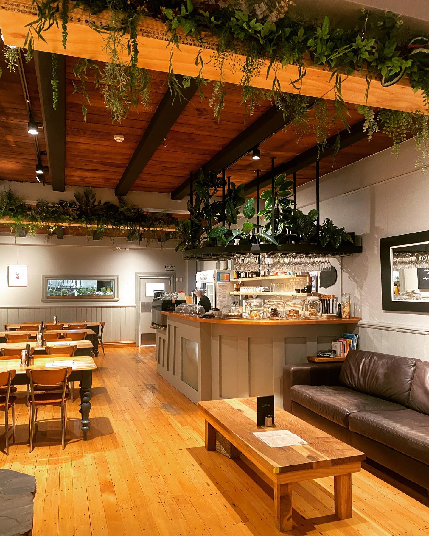 Relishes Cafe | Wanaka