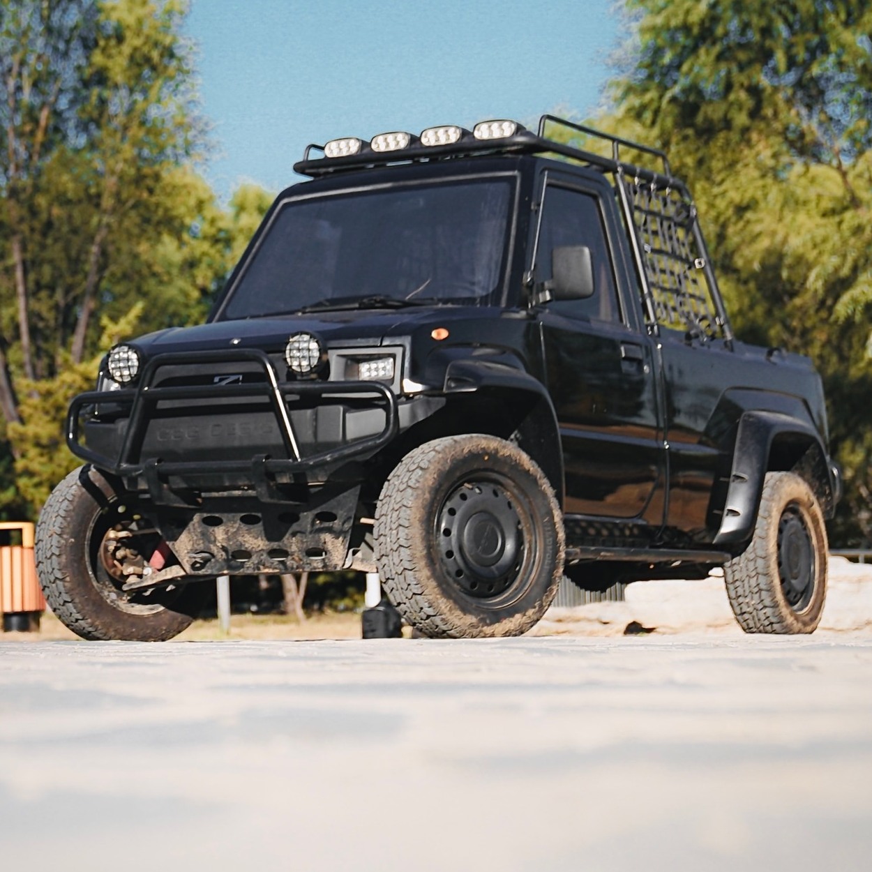 The Pickman - Built on our modular ladder frame chassis, the Pickman XR ...