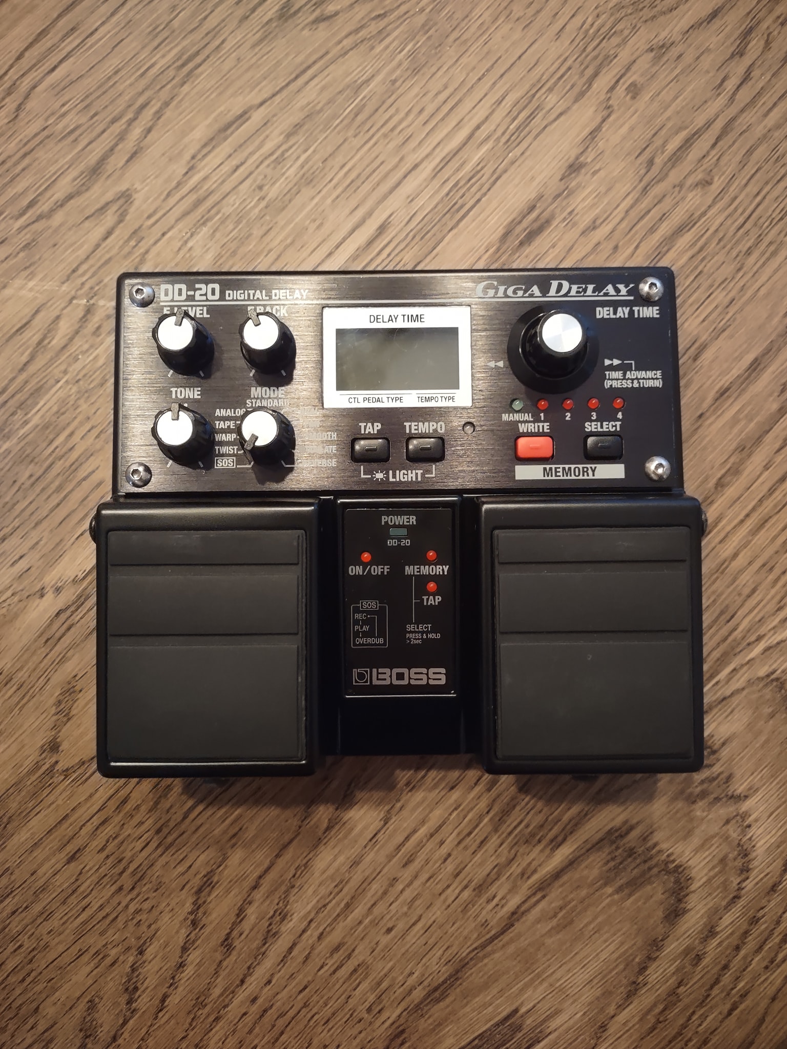 BOSS DD20 Giga Delay LOOPER Boss DD-20 Giga Delay | Reverb