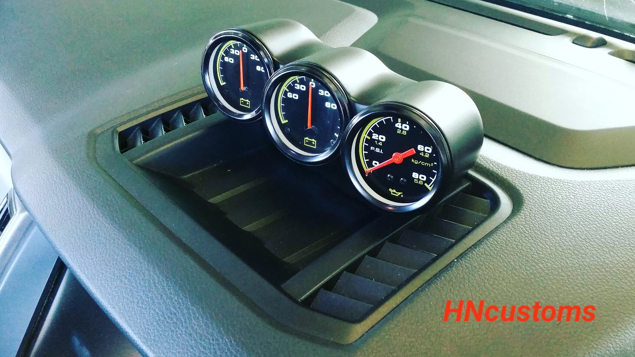 HN customs - The new Ford Ranger PX mk2 dasbord triple pod... | Facebook