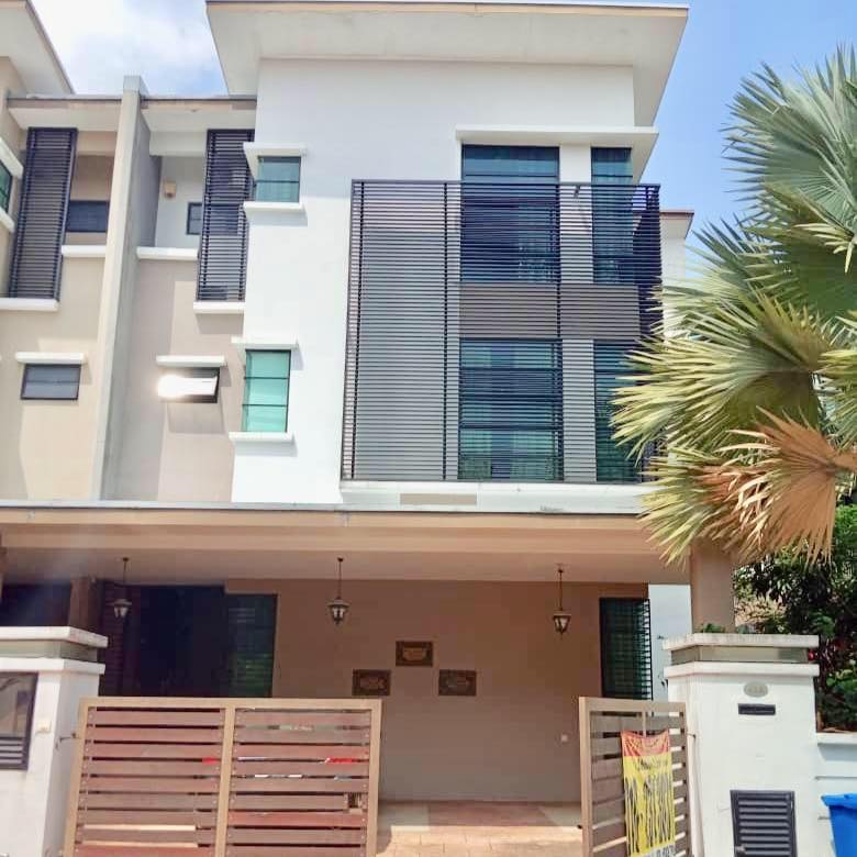 Rahsia rumah pertamaku added a... - Rahsia rumah pertamaku