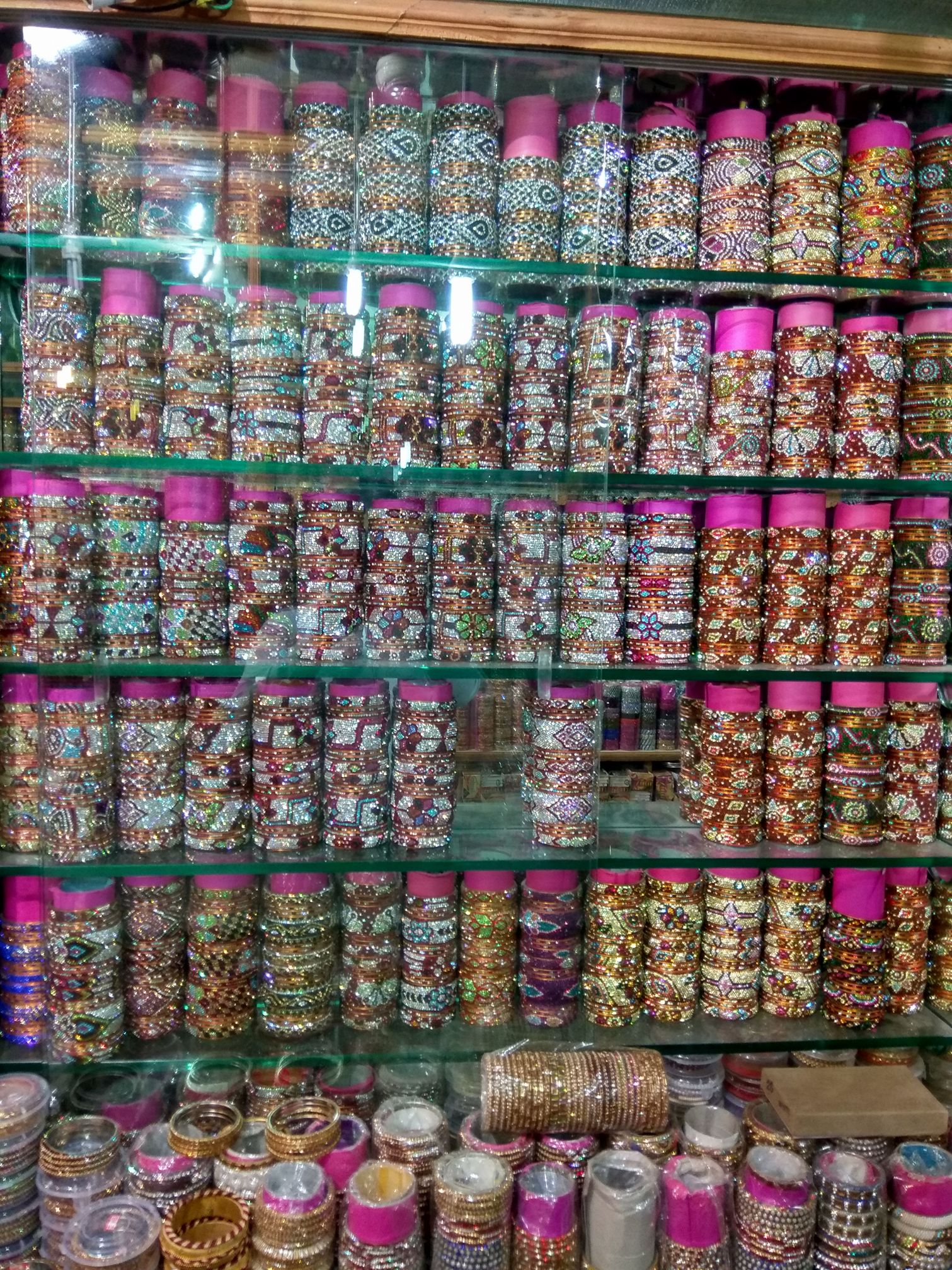 Bangles - SAWAN SPECIAL 🌹 BEAUTIFUL COMBO SET..🌹 Price - 3999 Size - 2. ...