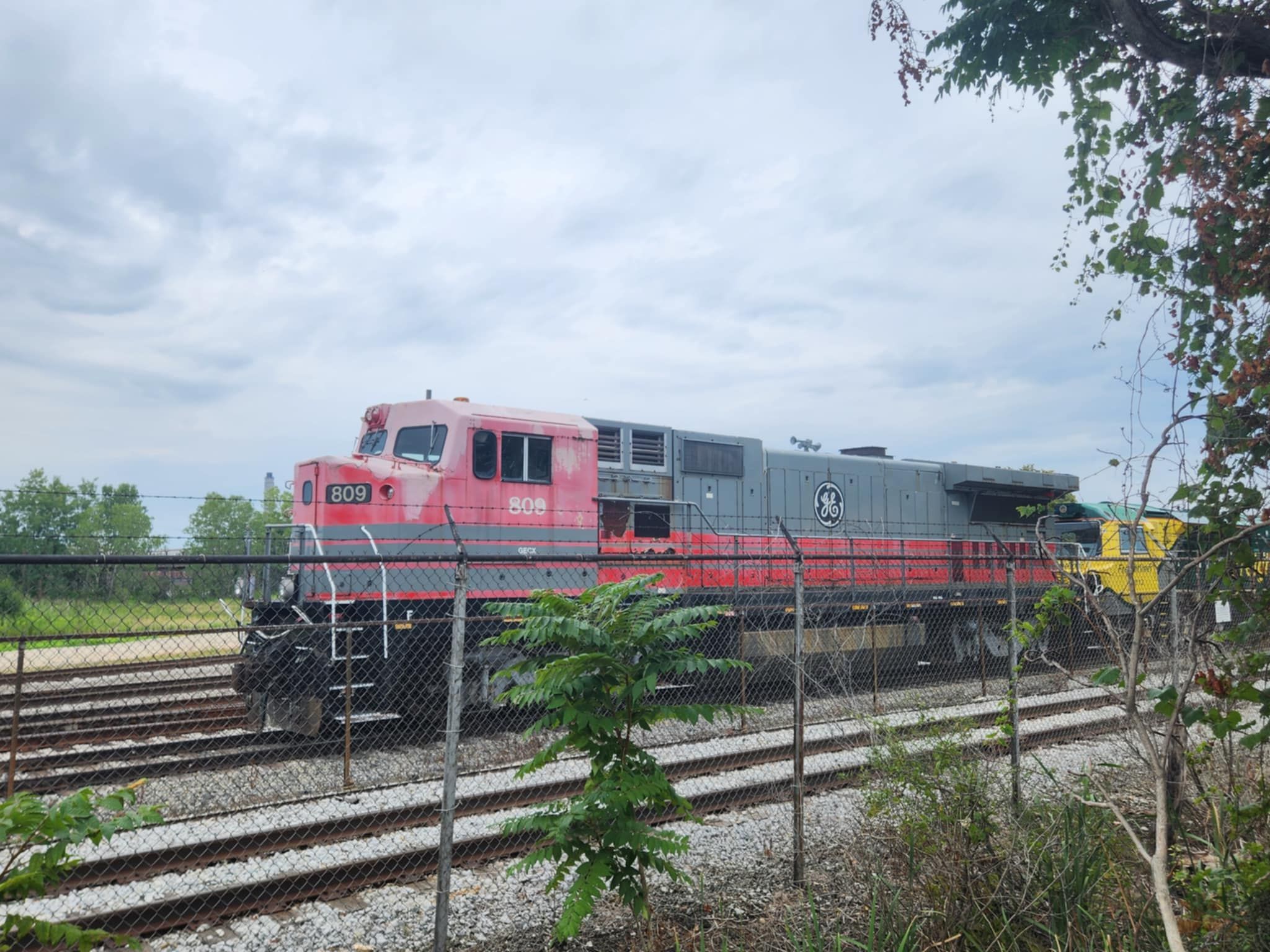 B GECX B39-8 809 Locomotive History and Features