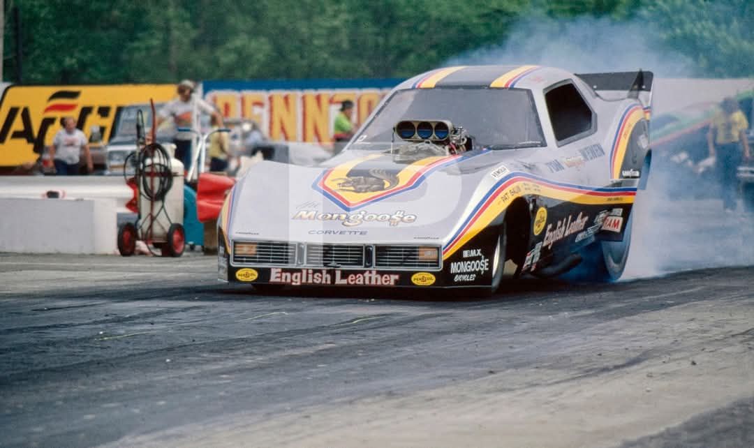 Drag - Tom Mongoose McEwen burning out in his English Leather Corvette ...