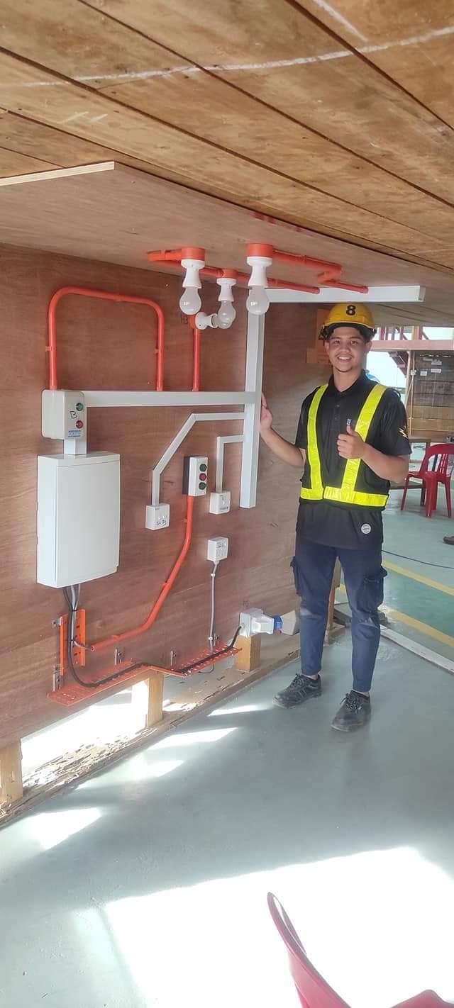Tahniah kepada Team... - Kolej Vokasional Wakaf Tembesu | Facebook