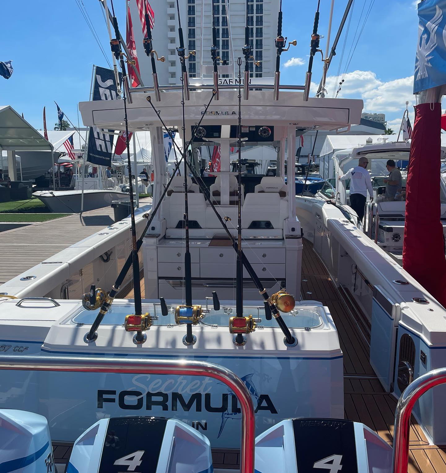 BoatTEST.com - We saw it and tested it, the Formula 387... | Facebook