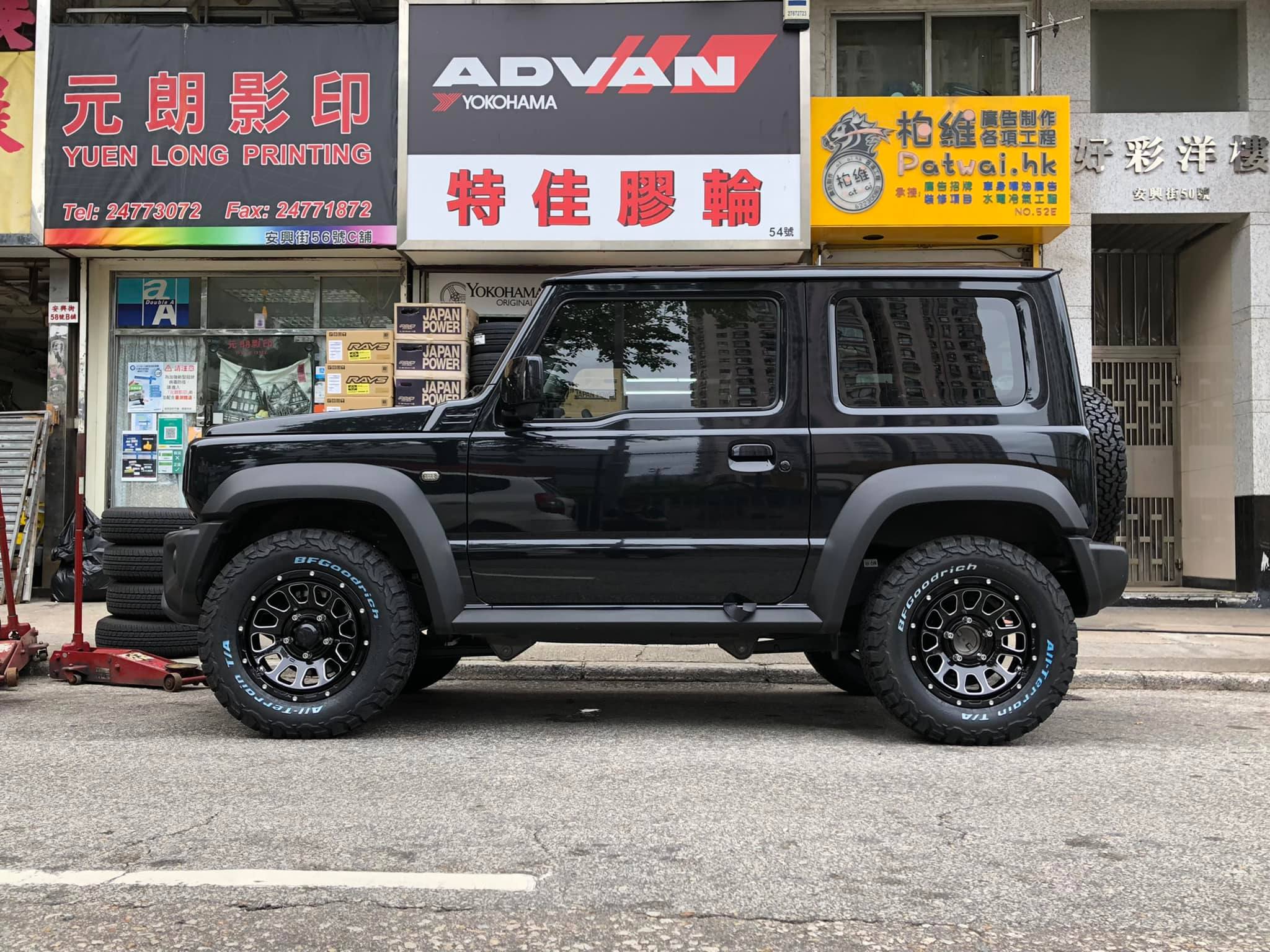 SUZUKI JIMNY Wheel — DELTA FORCE OVAL 16” BLACK MACHINING Tire