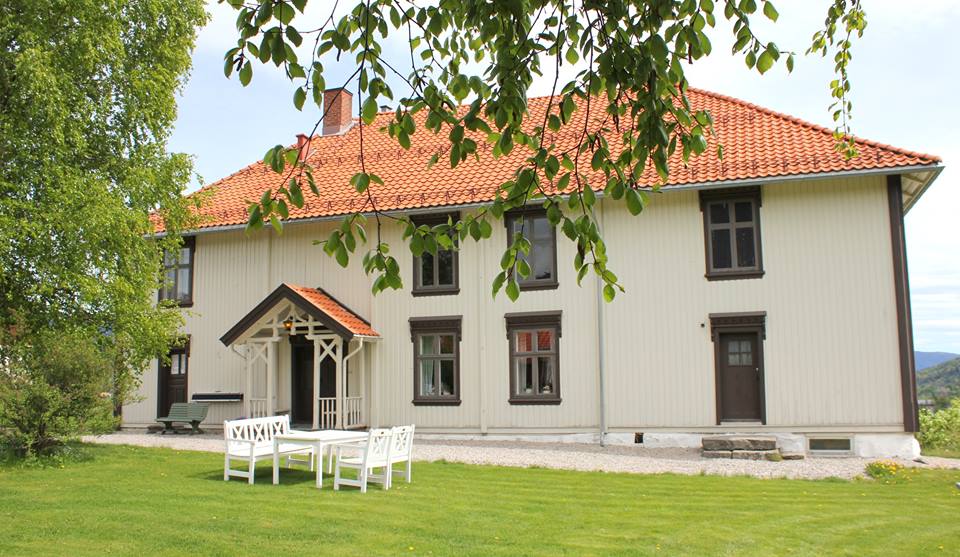 Jønnbu Fjellkyrkje... - Jønnbu Fjellkyrkje og Ungdomssenter
