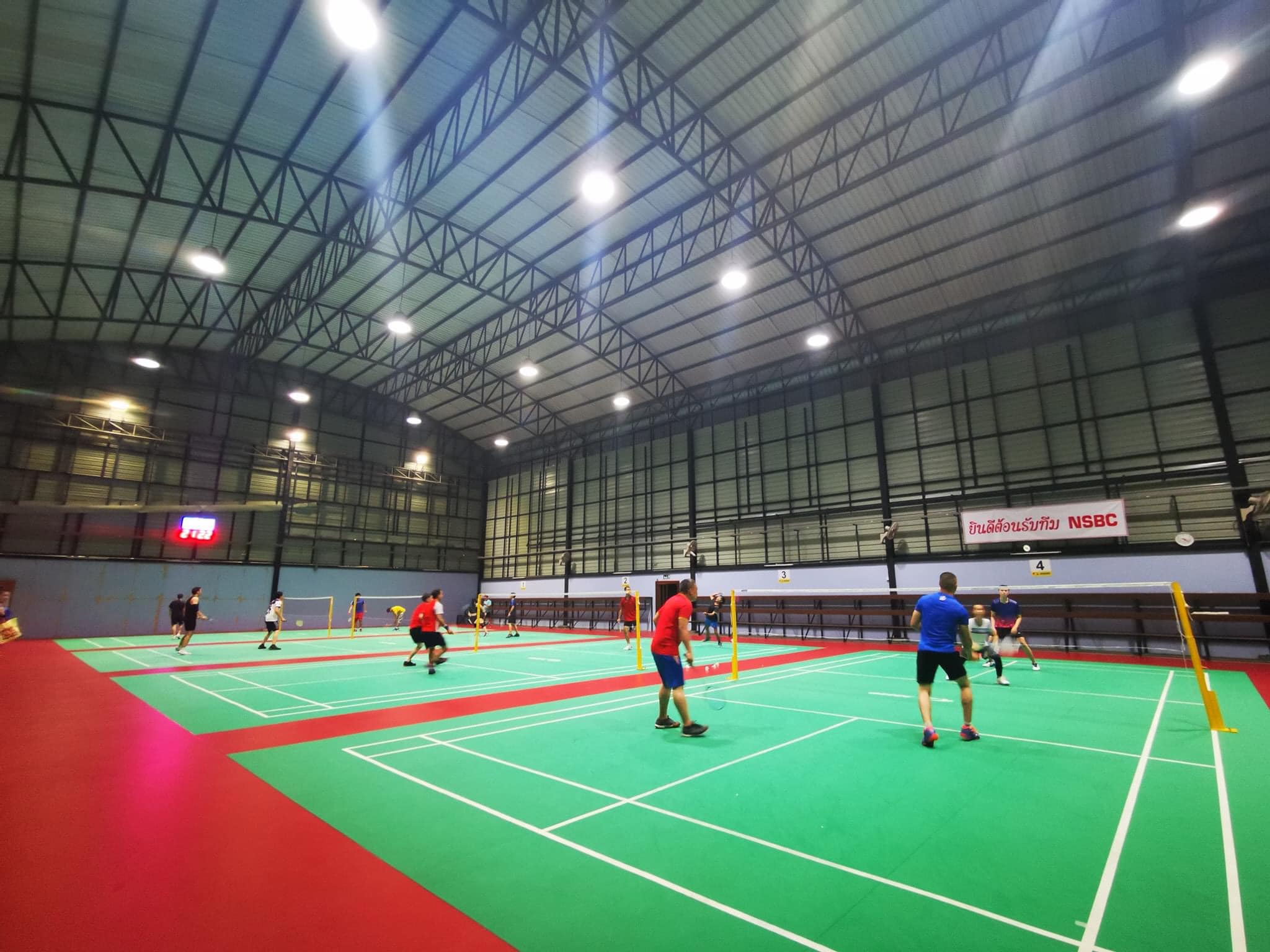 ยินดีต้อนรับมือทุกระด... - สนามแบดมินตันGoodview Complex ลำปาง