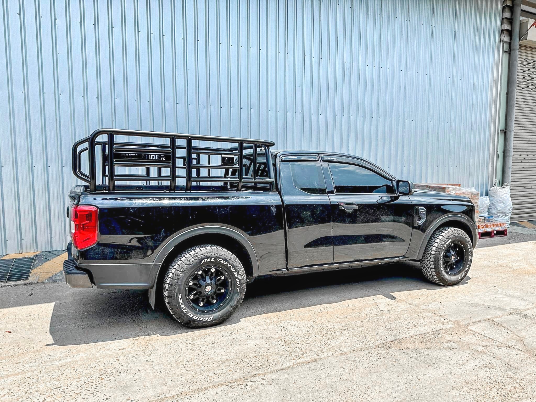 คอกกระบะแค็ป Ford Ranger 2023... - Outlander 4x4 Off Road