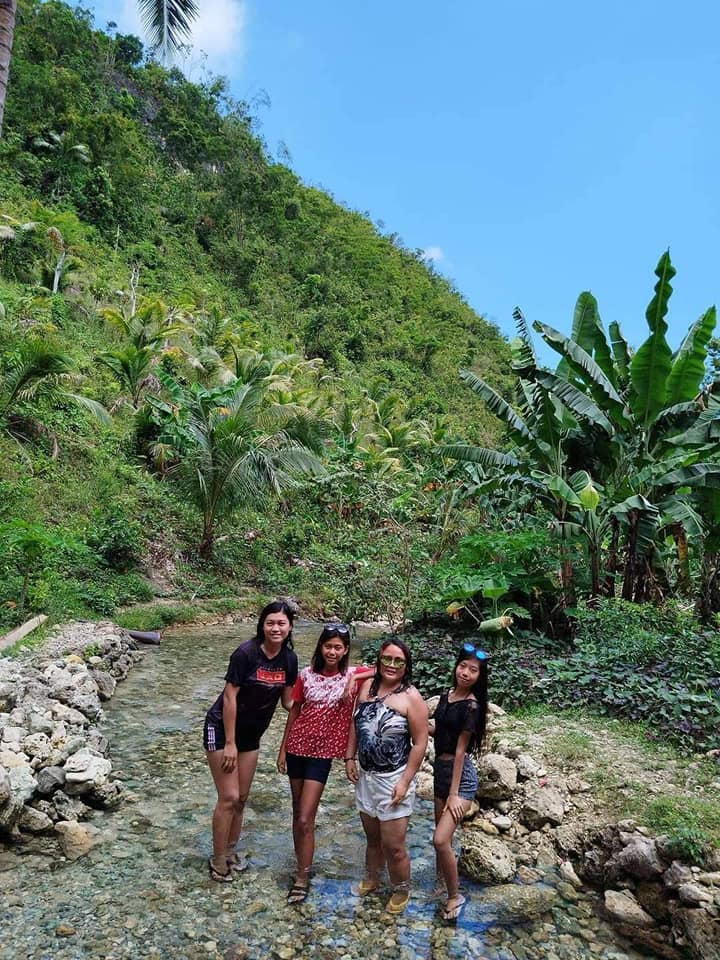 Busay Spring And Cave