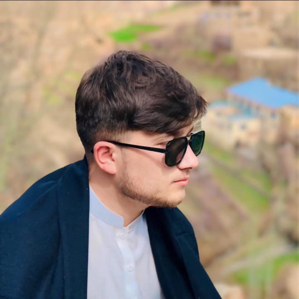 نوید شریفی