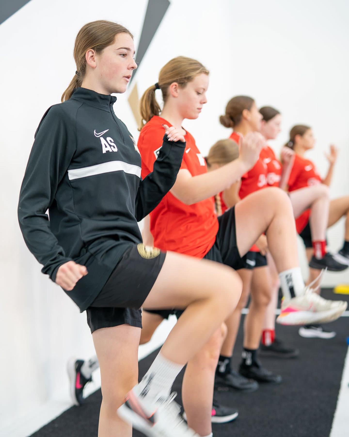 2 Halfs Football... - 2 Halfs Football Development