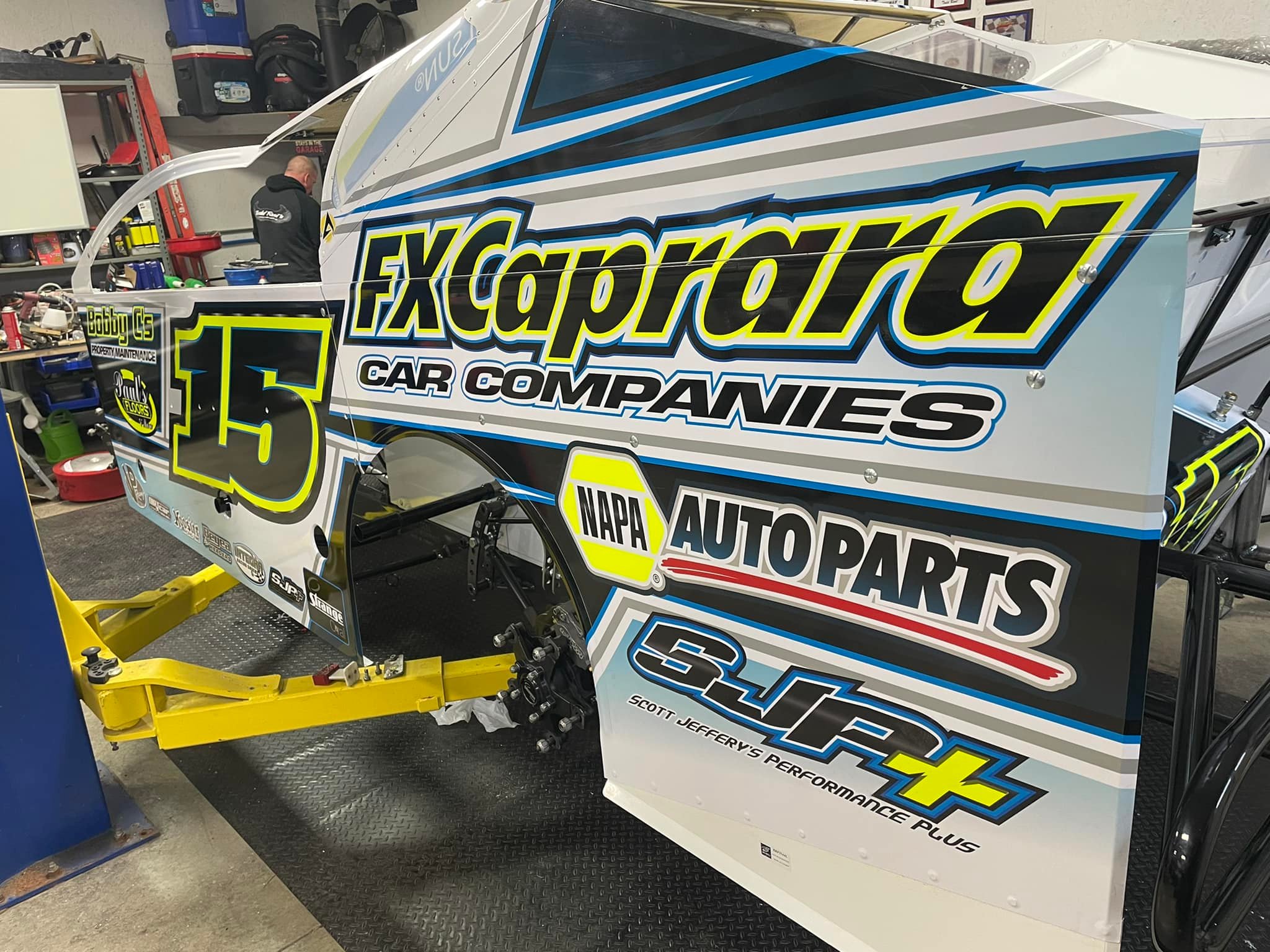 Here’s a look at the new body!... - Todd Root Racing #15 | Facebook