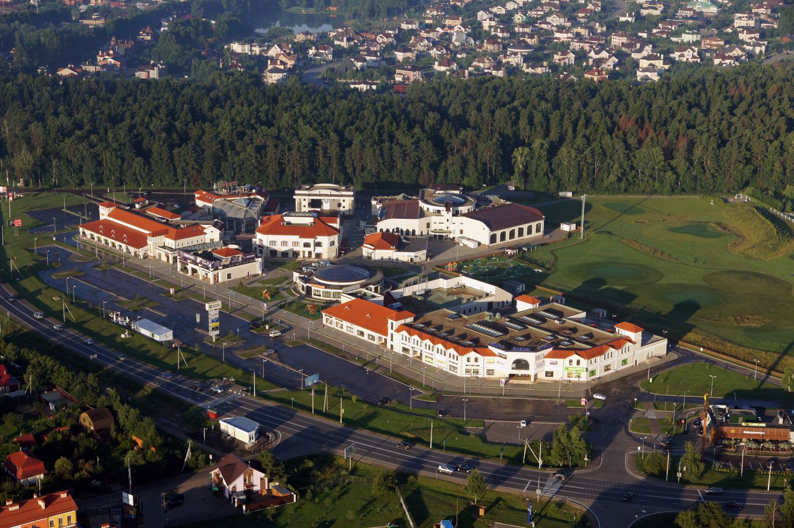 Novaya Riga Outlet Village... - Novaya Riga Outlet Village
