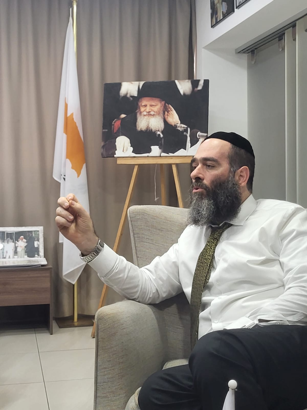 Rabbi Arie Zeev Raskin (@rabbi.raskin) • Facebook, Connect with friends