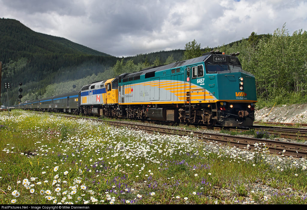 VIA Rail EMD F40PH-3 Yellowhead Pass on CN's Albreda Subdivision