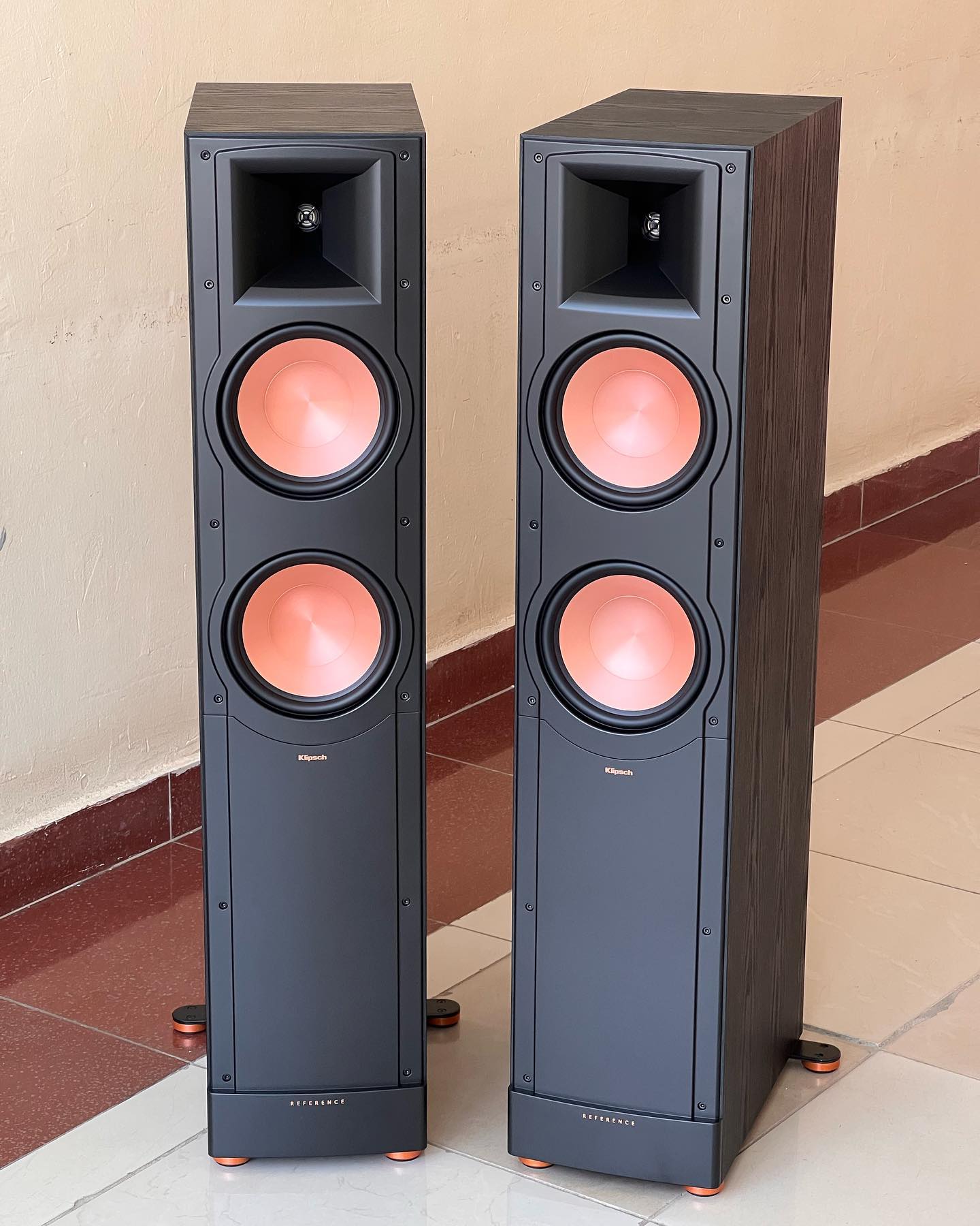 Klipsch RF 82-ll tower speaker pair for sale